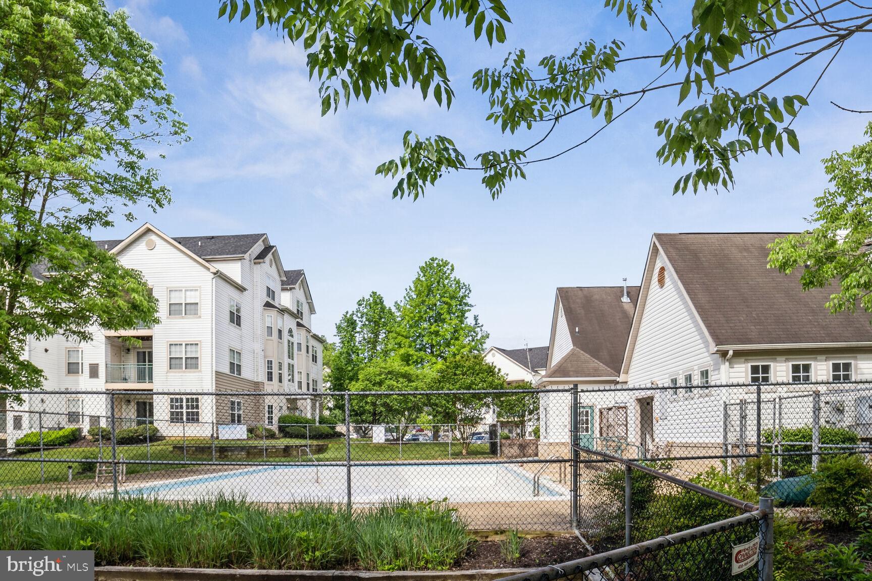 BOWIE TOWERS - Residential