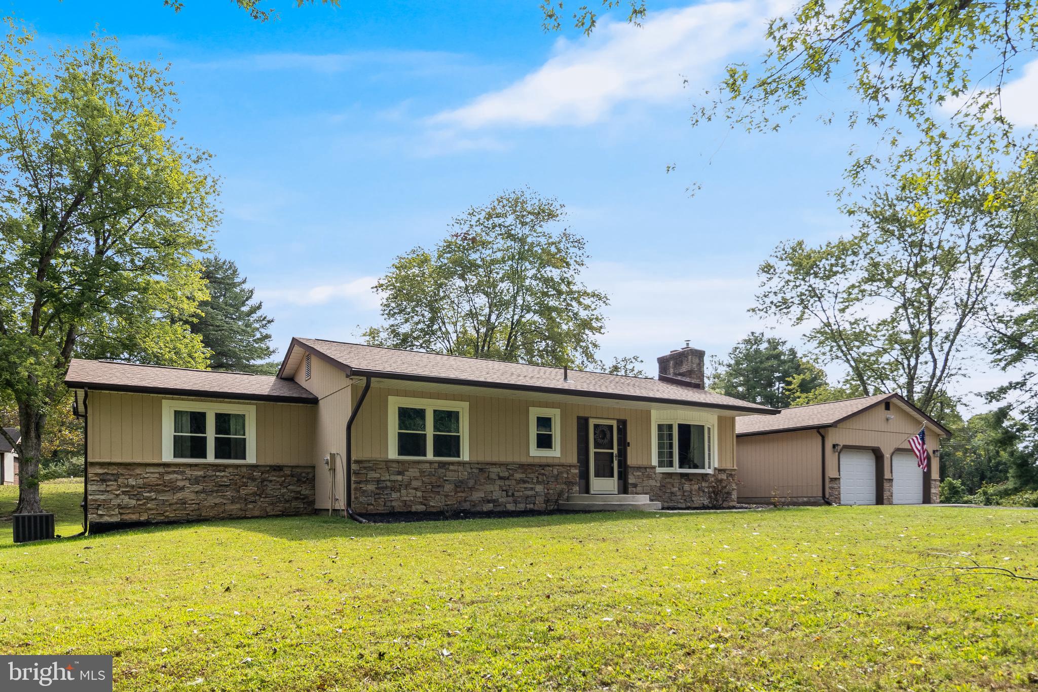 HUNTINGTOWN FARMS - Residential