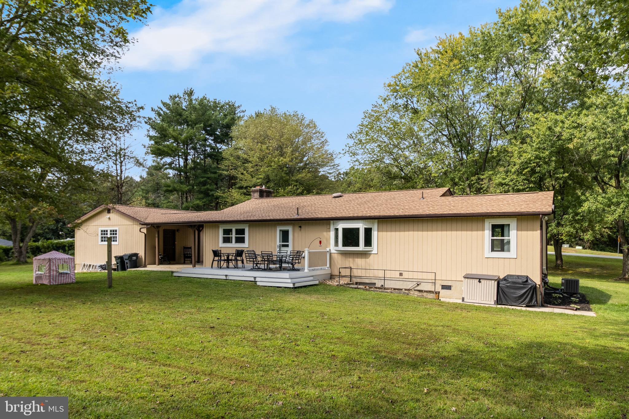 HUNTINGTOWN FARMS - Residential
