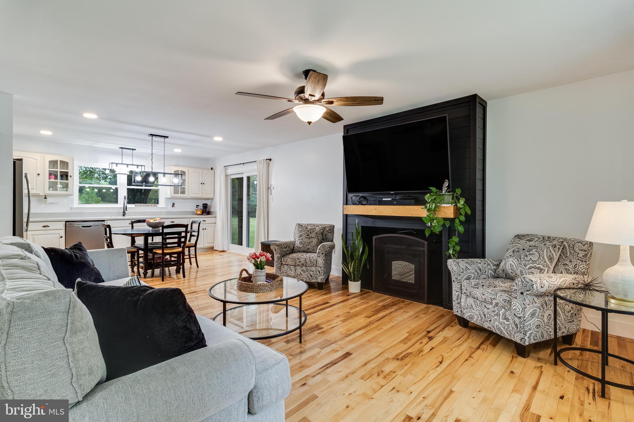 HUNTINGTOWN FARMS - Residential