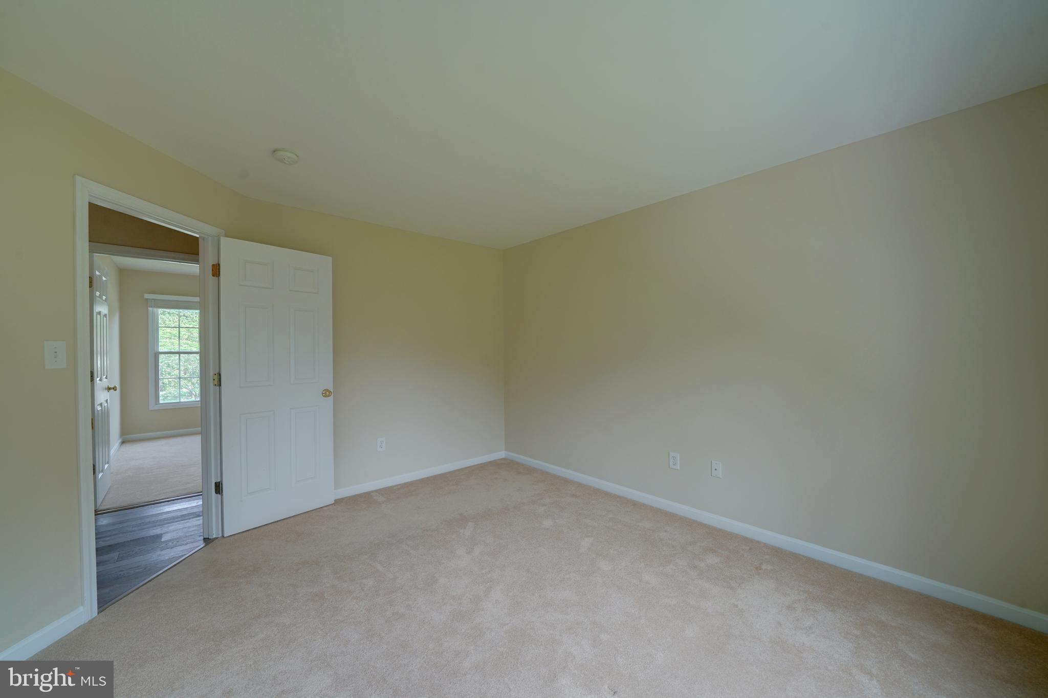 WELLINGTON ESTATES - Residential Lease