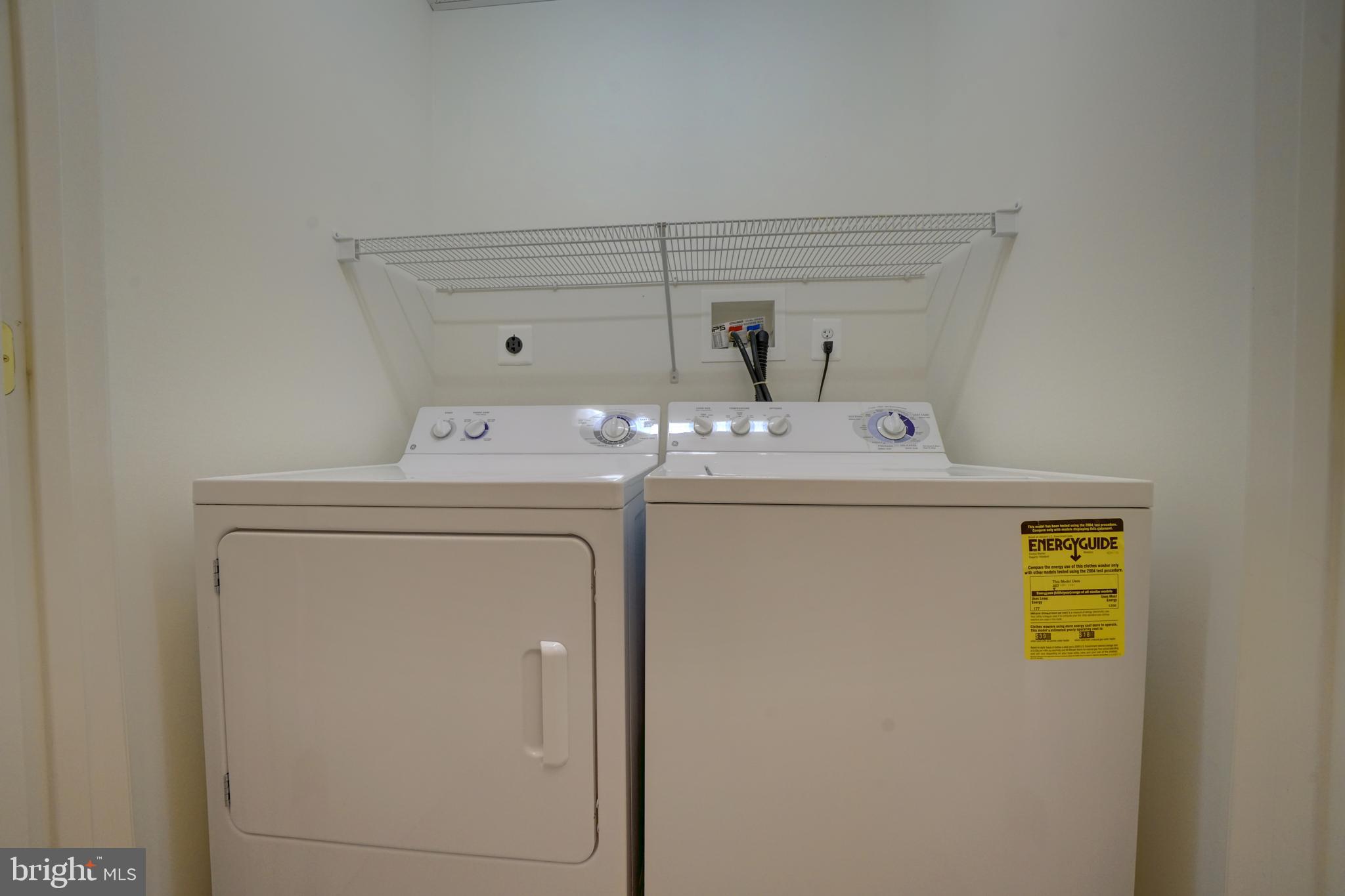 WELLINGTON ESTATES - Residential Lease