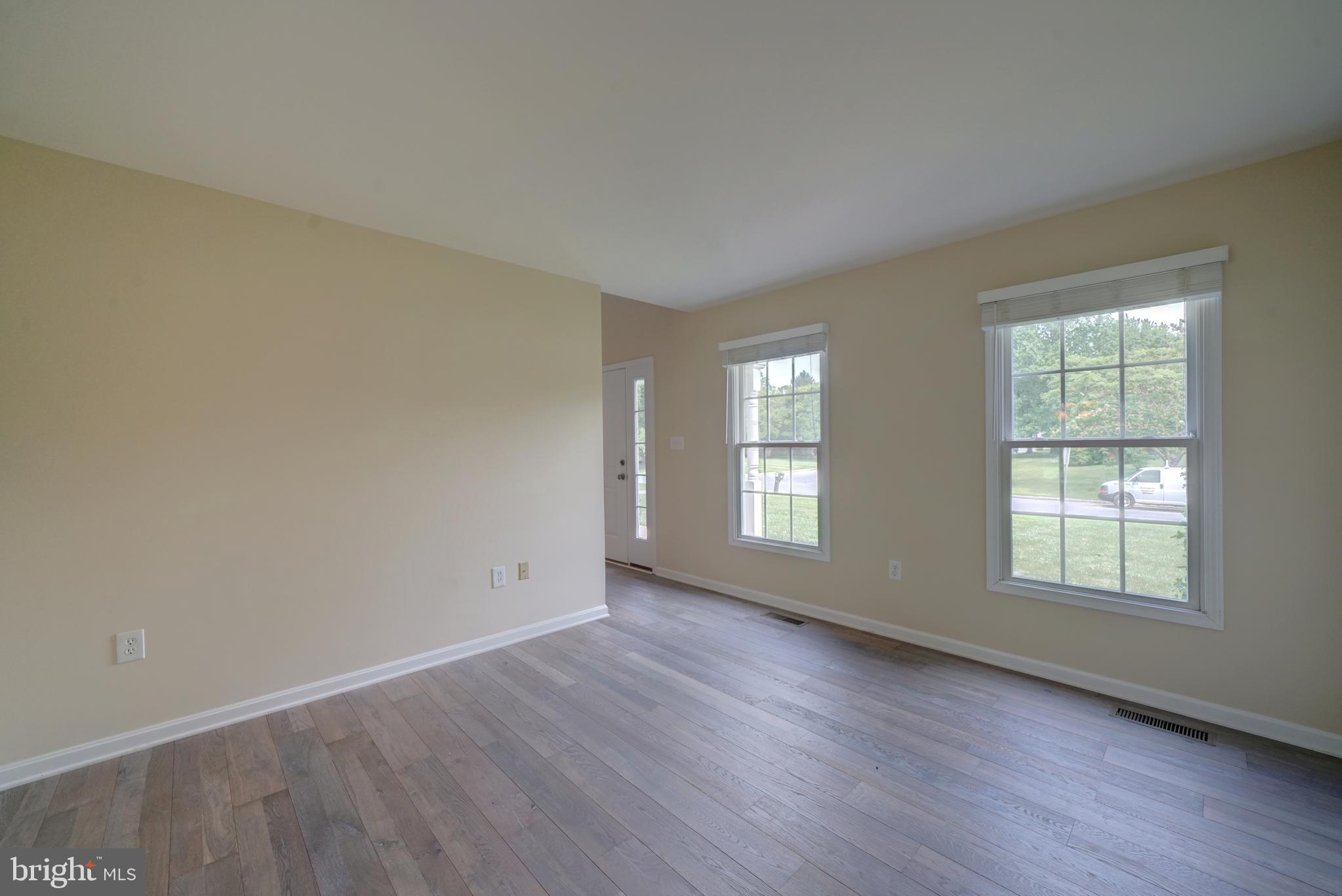 WELLINGTON ESTATES - Residential Lease