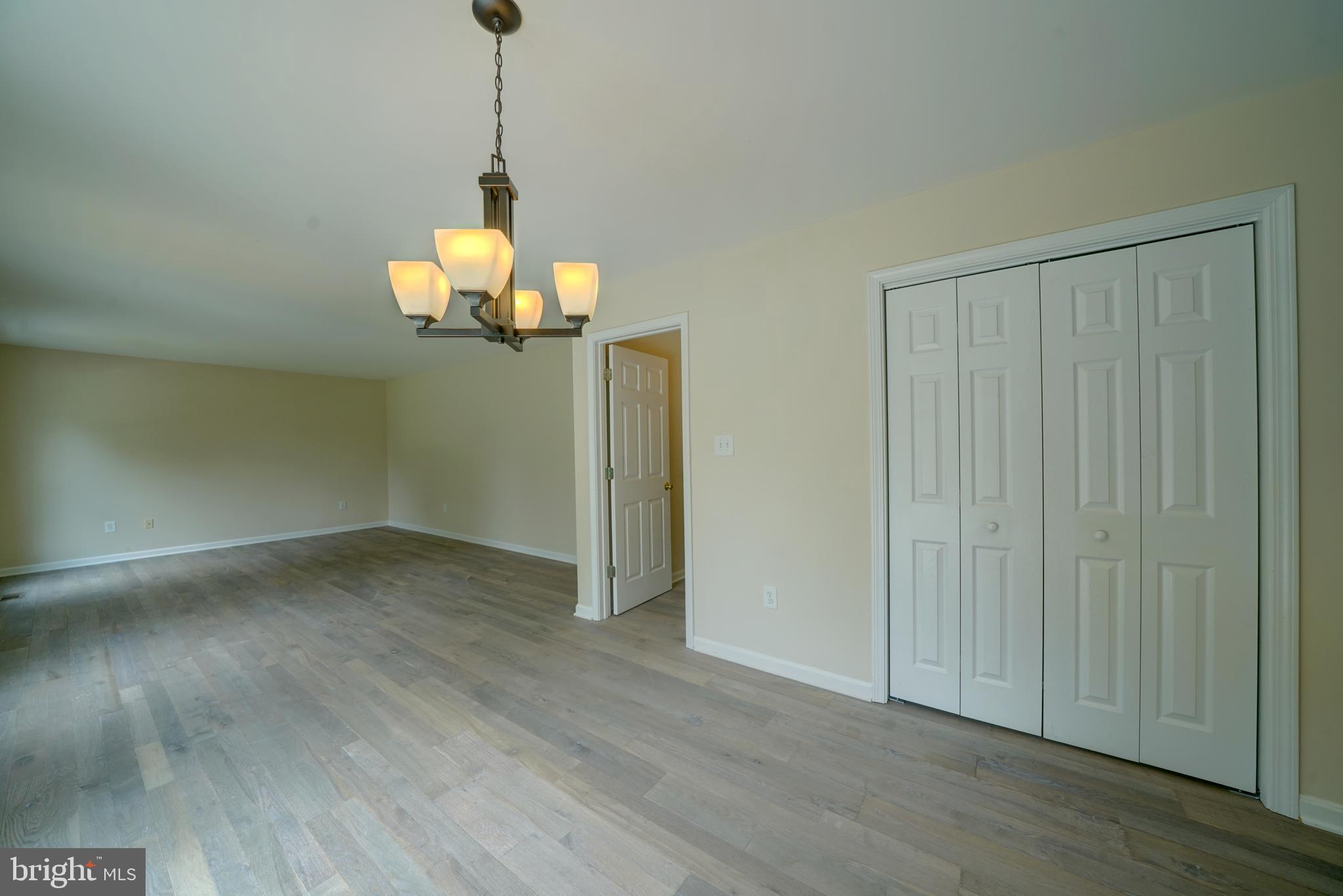 WELLINGTON ESTATES - Residential Lease