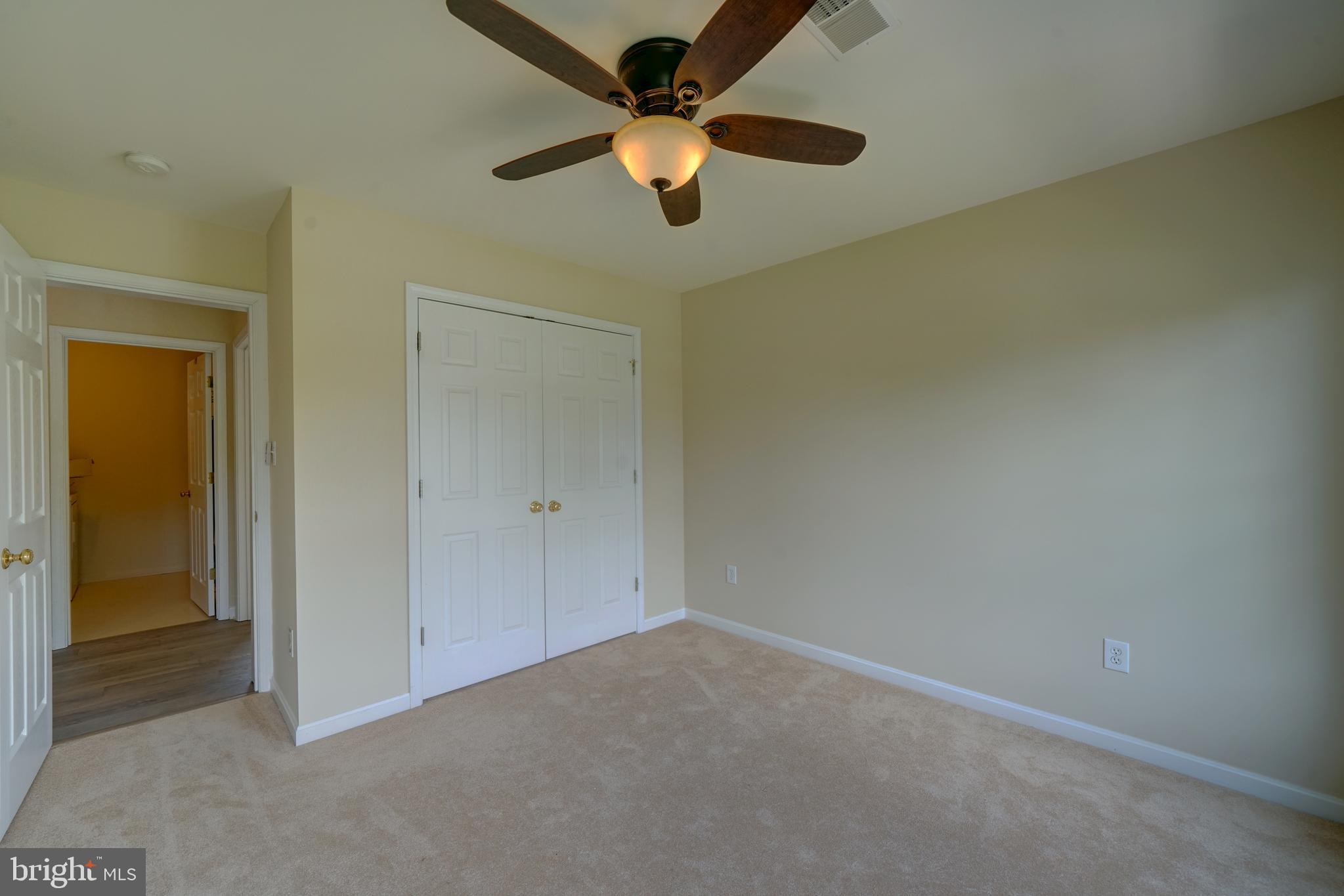 WELLINGTON ESTATES - Residential Lease