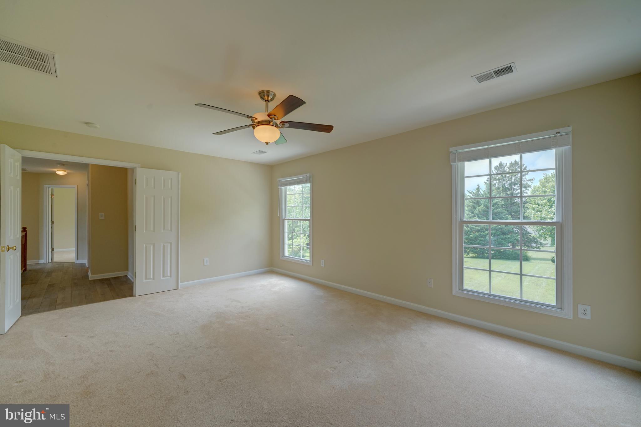 WELLINGTON ESTATES - Residential Lease