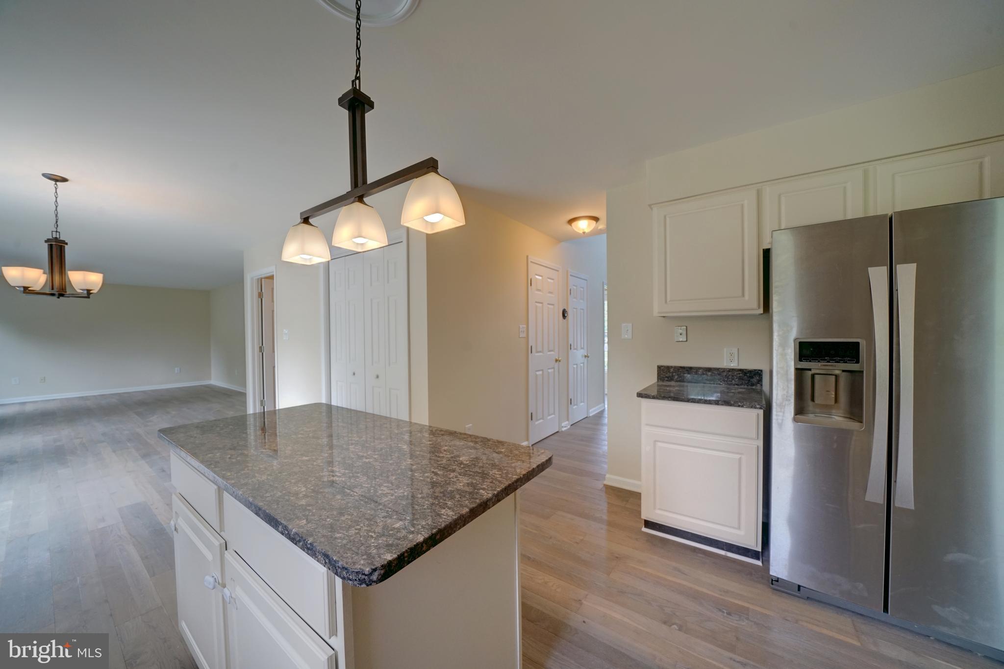 WELLINGTON ESTATES - Residential Lease