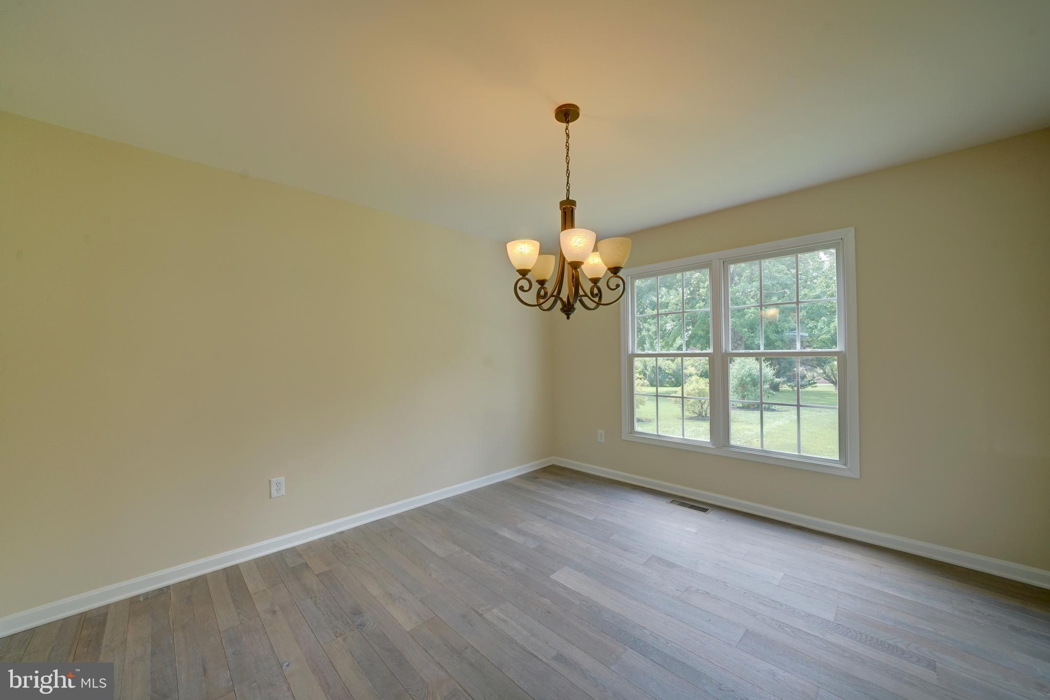 WELLINGTON ESTATES - Residential Lease