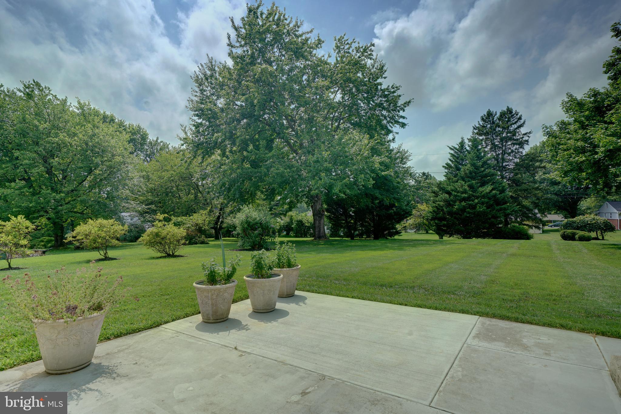 WELLINGTON ESTATES - Residential Lease