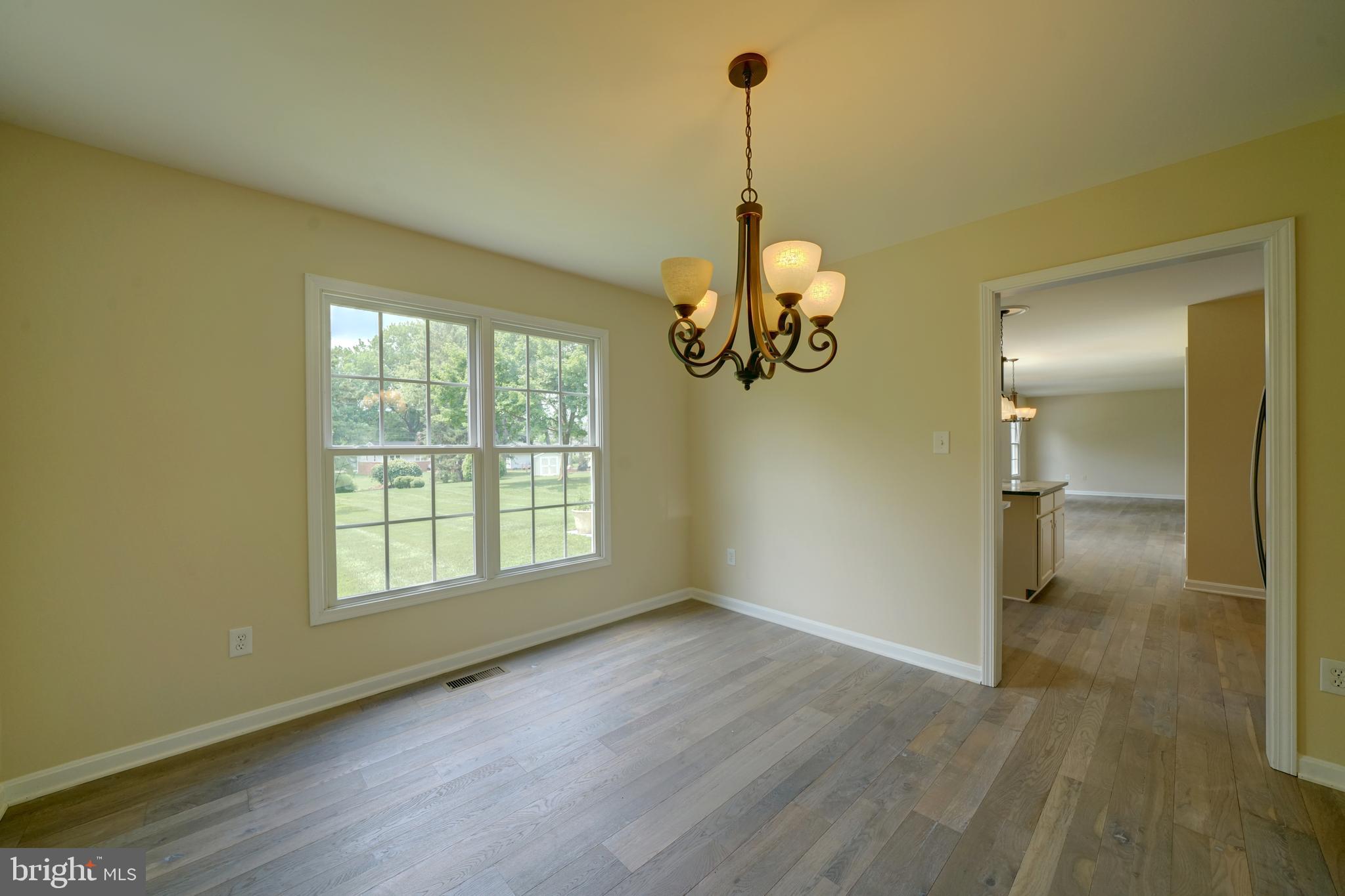 WELLINGTON ESTATES - Residential Lease