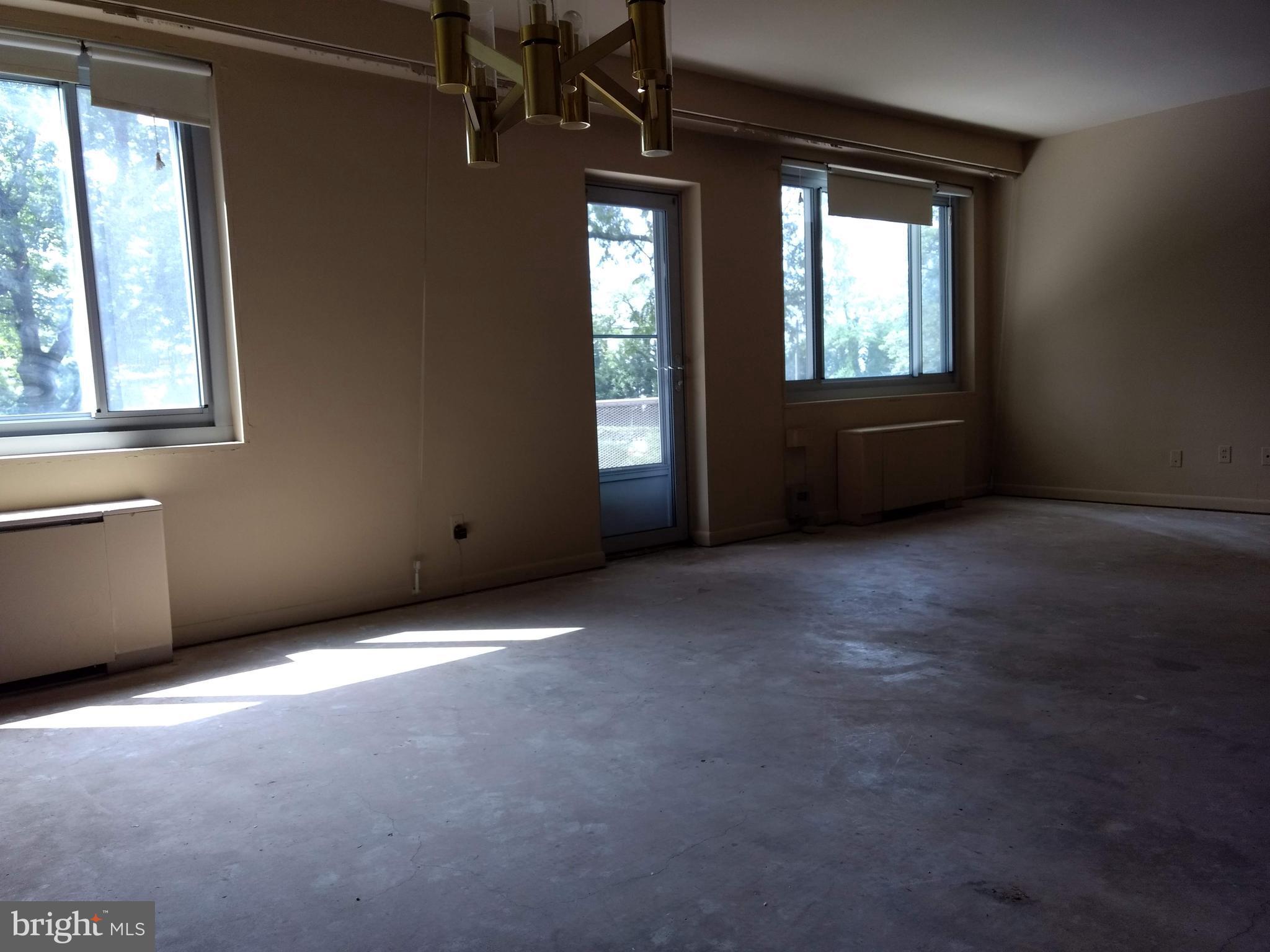 ELEVEN SLADE - Residential