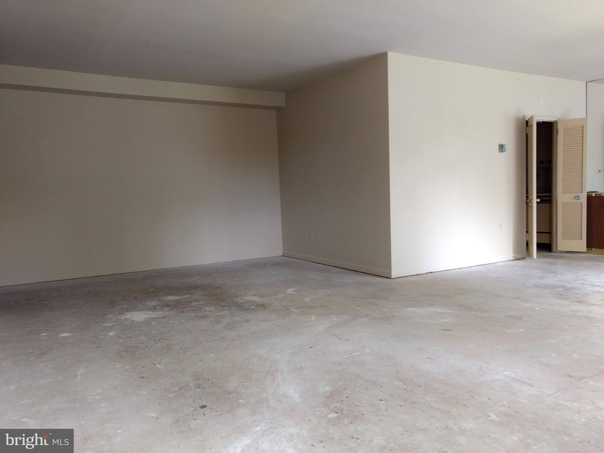 ELEVEN SLADE - Residential