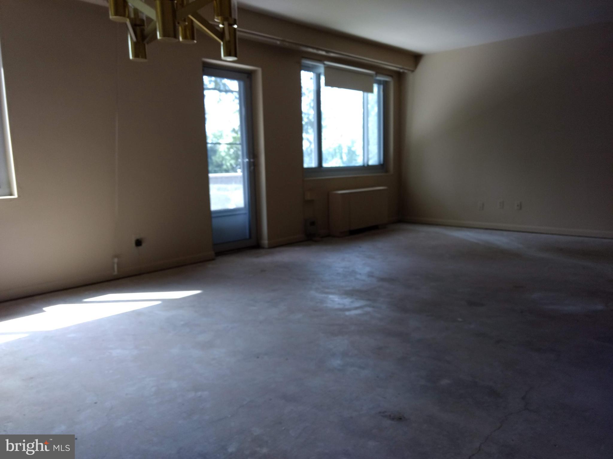 ELEVEN SLADE - Residential