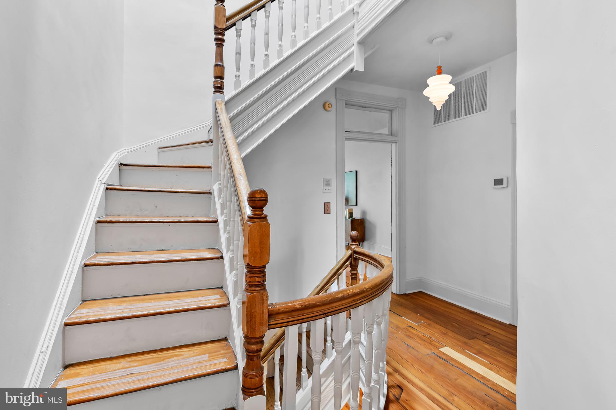 MOUNT ROYAL TERRACE - Residential