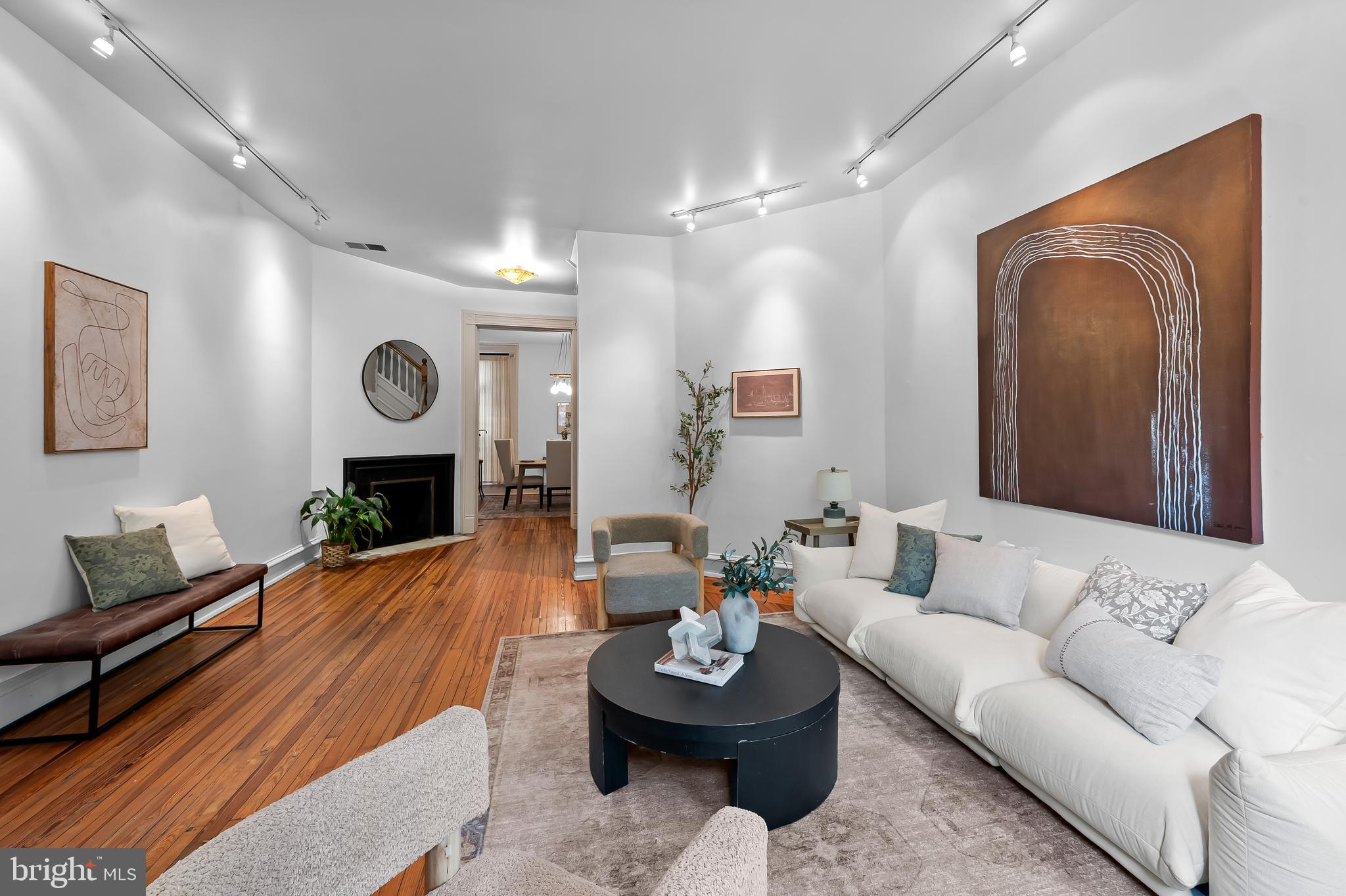 MOUNT ROYAL TERRACE - Residential