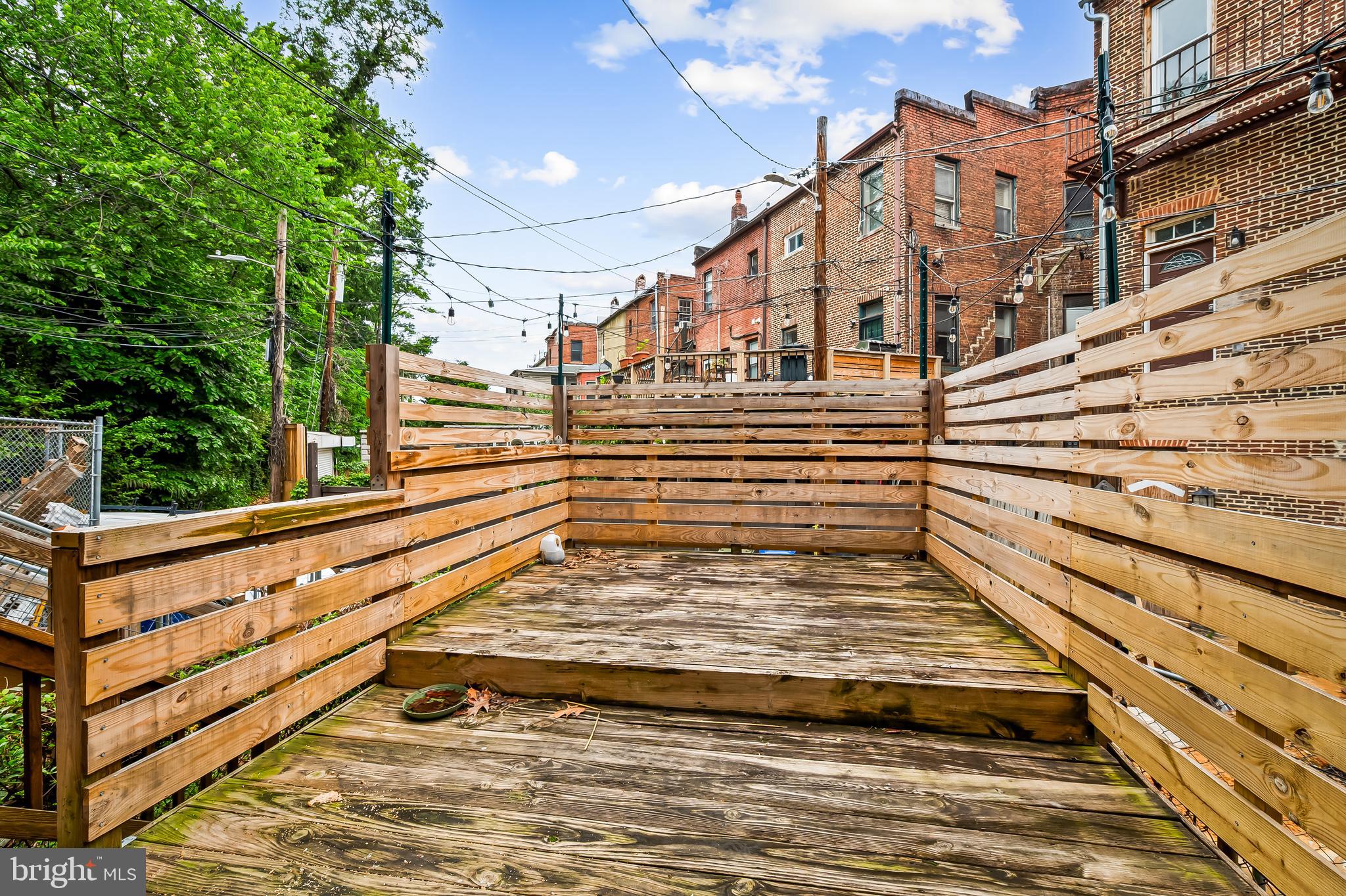 MOUNT ROYAL TERRACE - Residential
