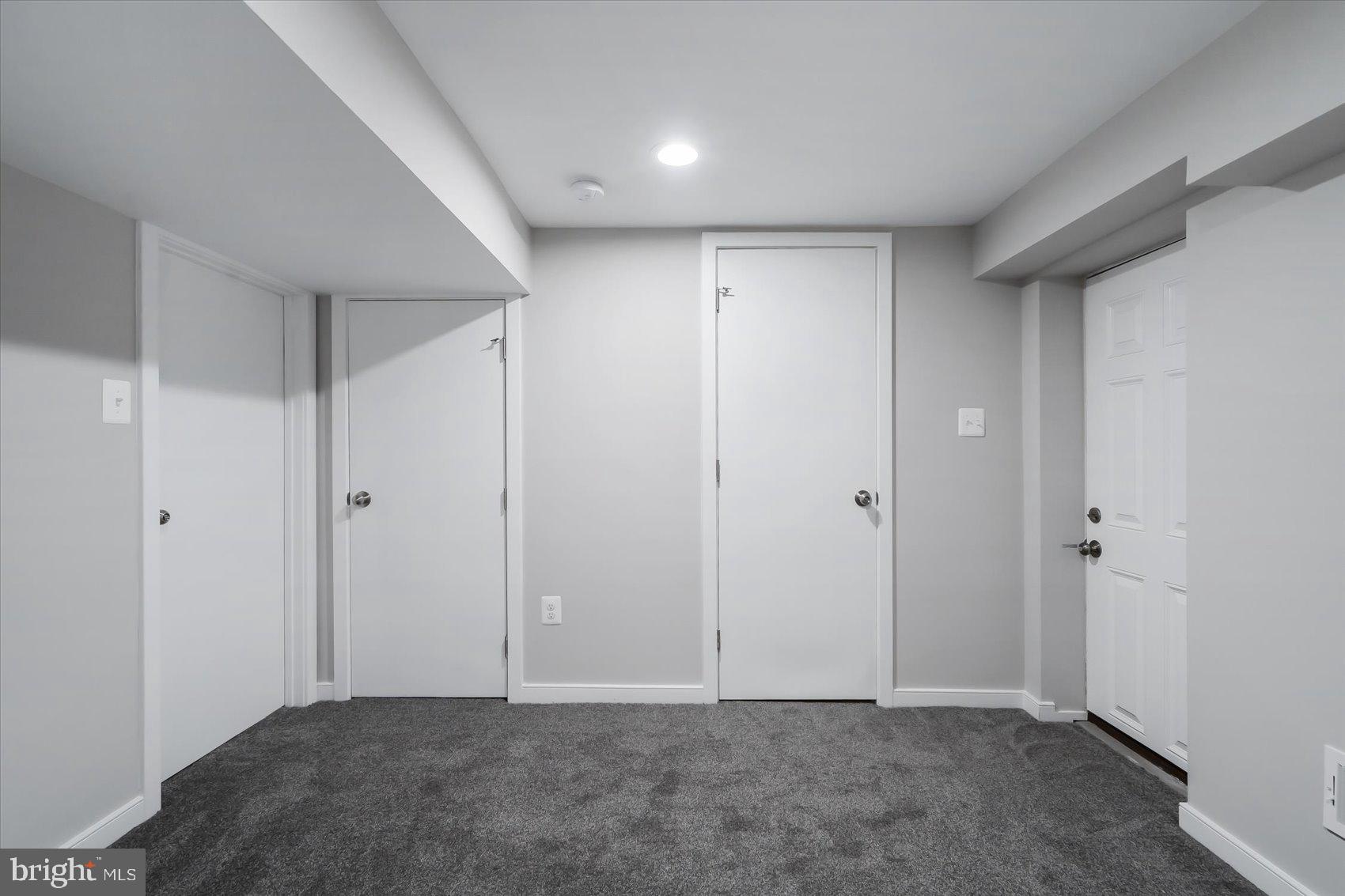 RIVERA BEACH - Residential