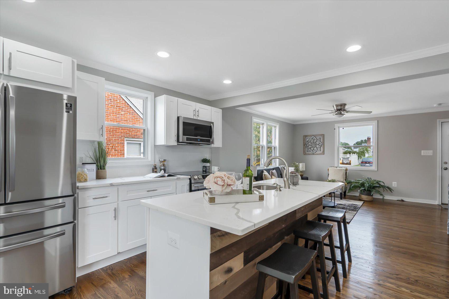 RIVERA BEACH - Residential