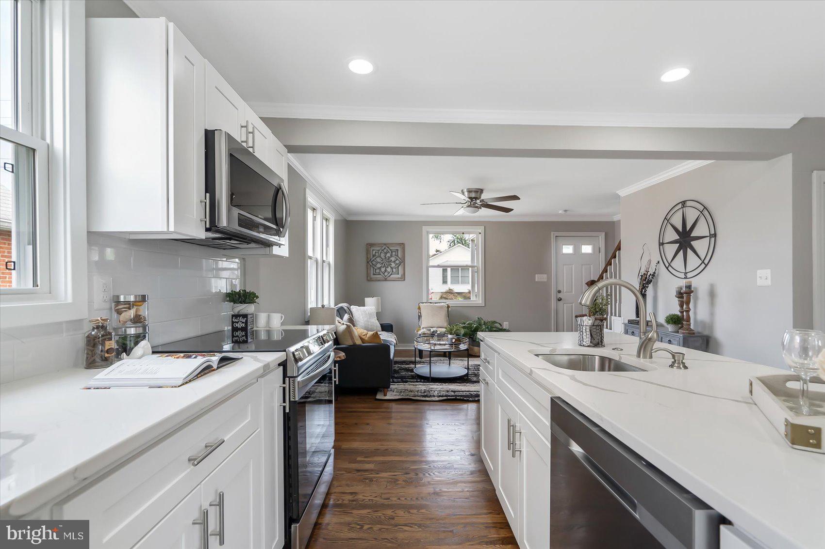 RIVERA BEACH - Residential