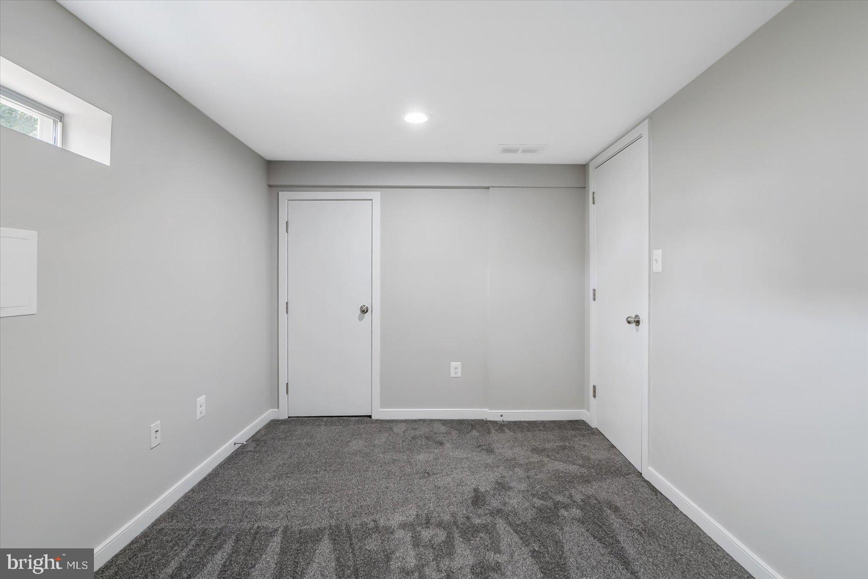 RIVERA BEACH - Residential