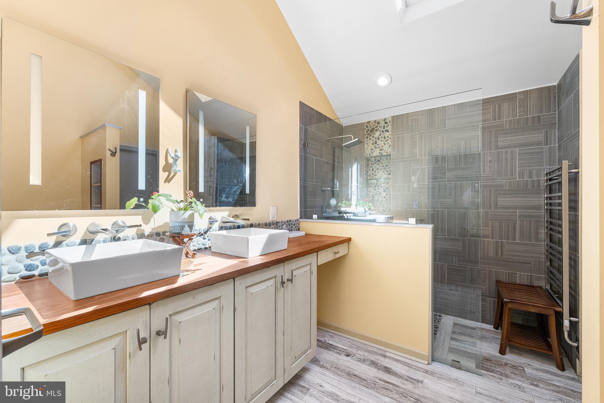 PENN VALLEY - Residential