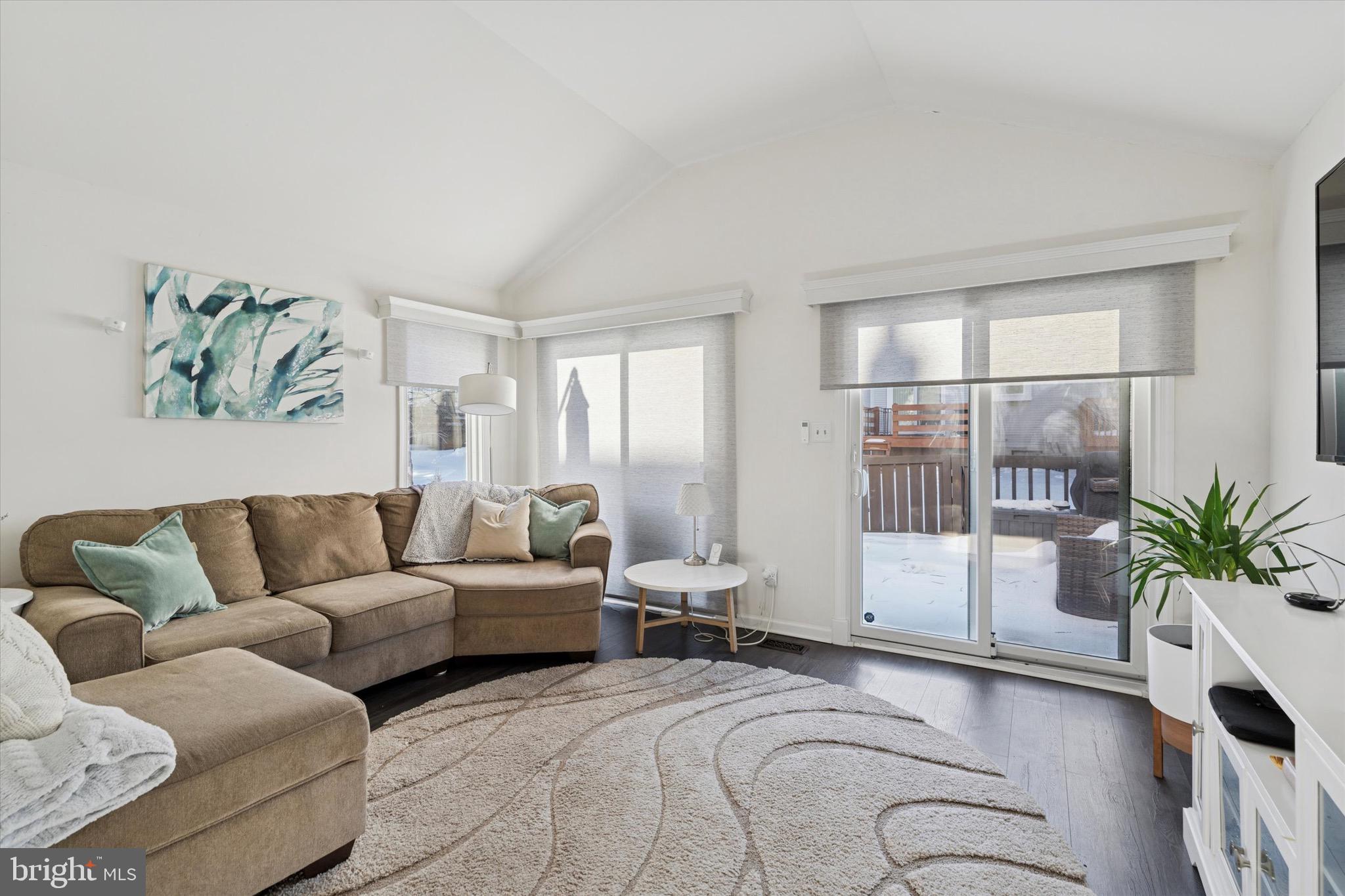 REGENTS PARK - Residential