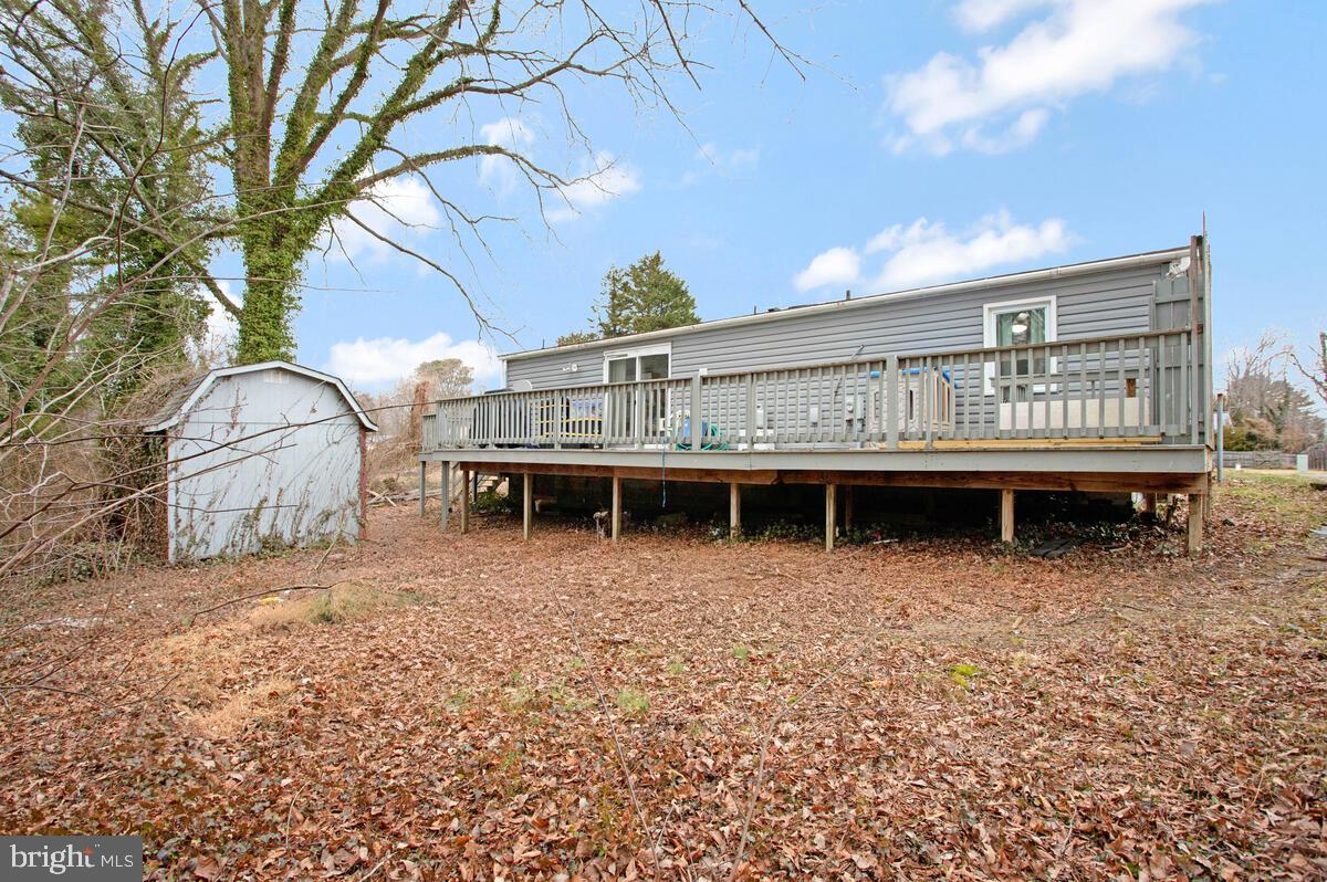 HOLLYWOOD SHORES - Residential