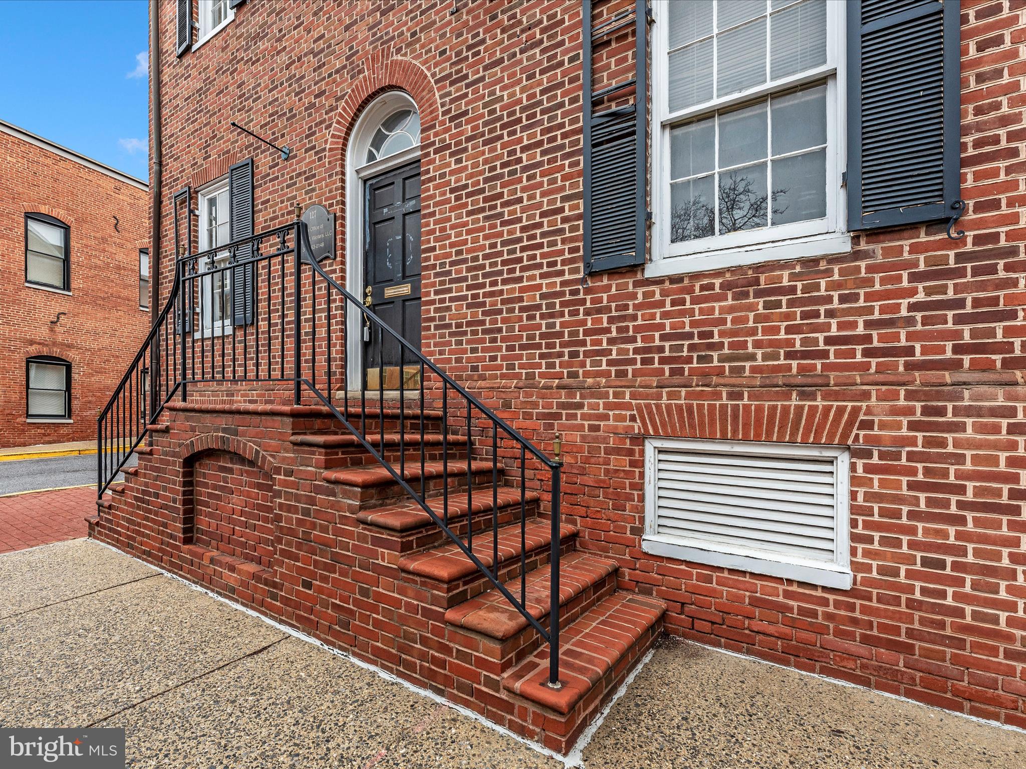127 W PATRICK STREET E-1
