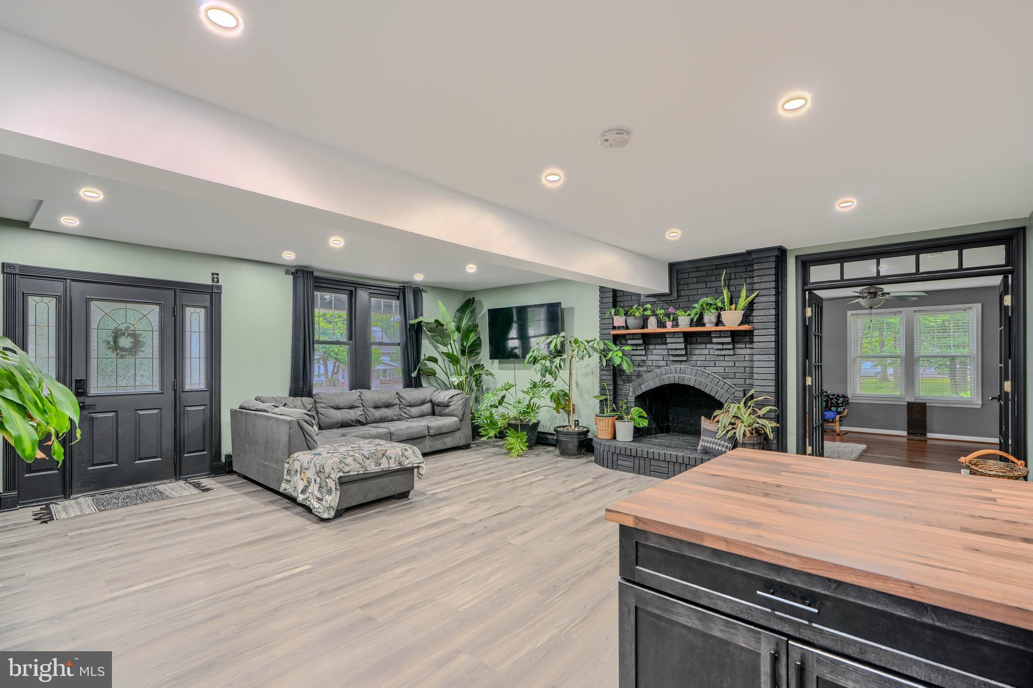 PENWOOD TERRACE - Residential