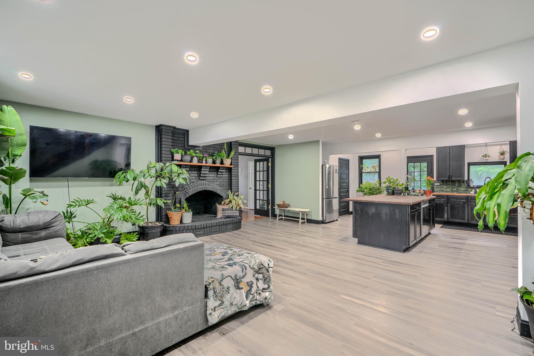 PENWOOD TERRACE - Residential