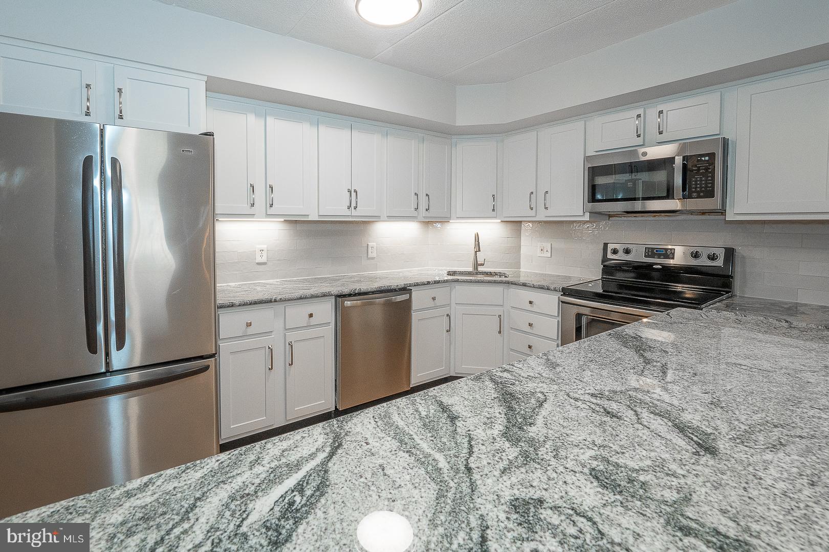 WYNNEWOOD - Residential