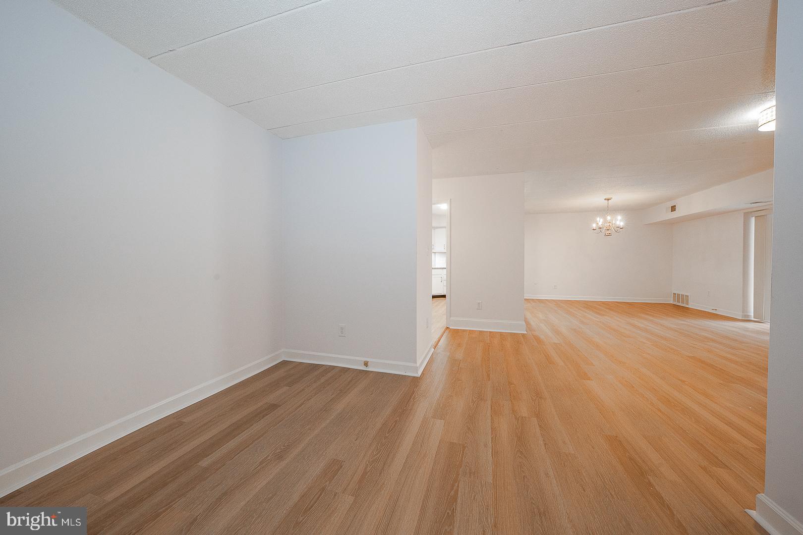 WYNNEWOOD - Residential