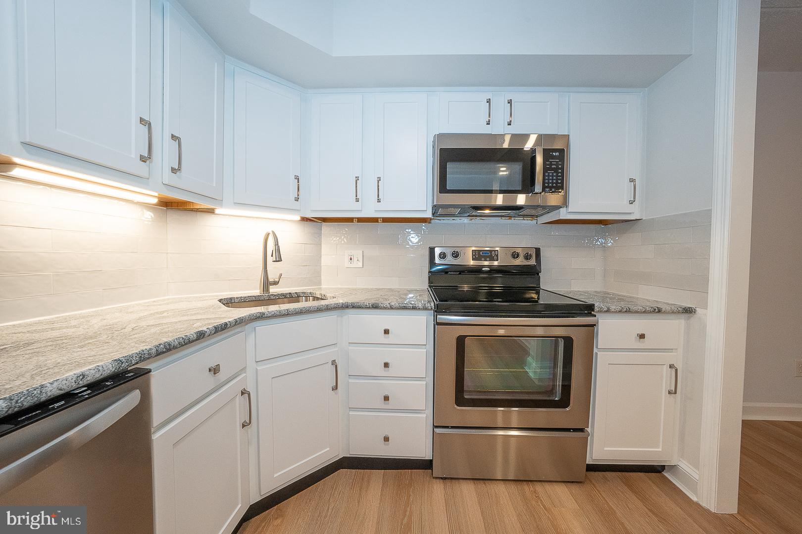 WYNNEWOOD - Residential