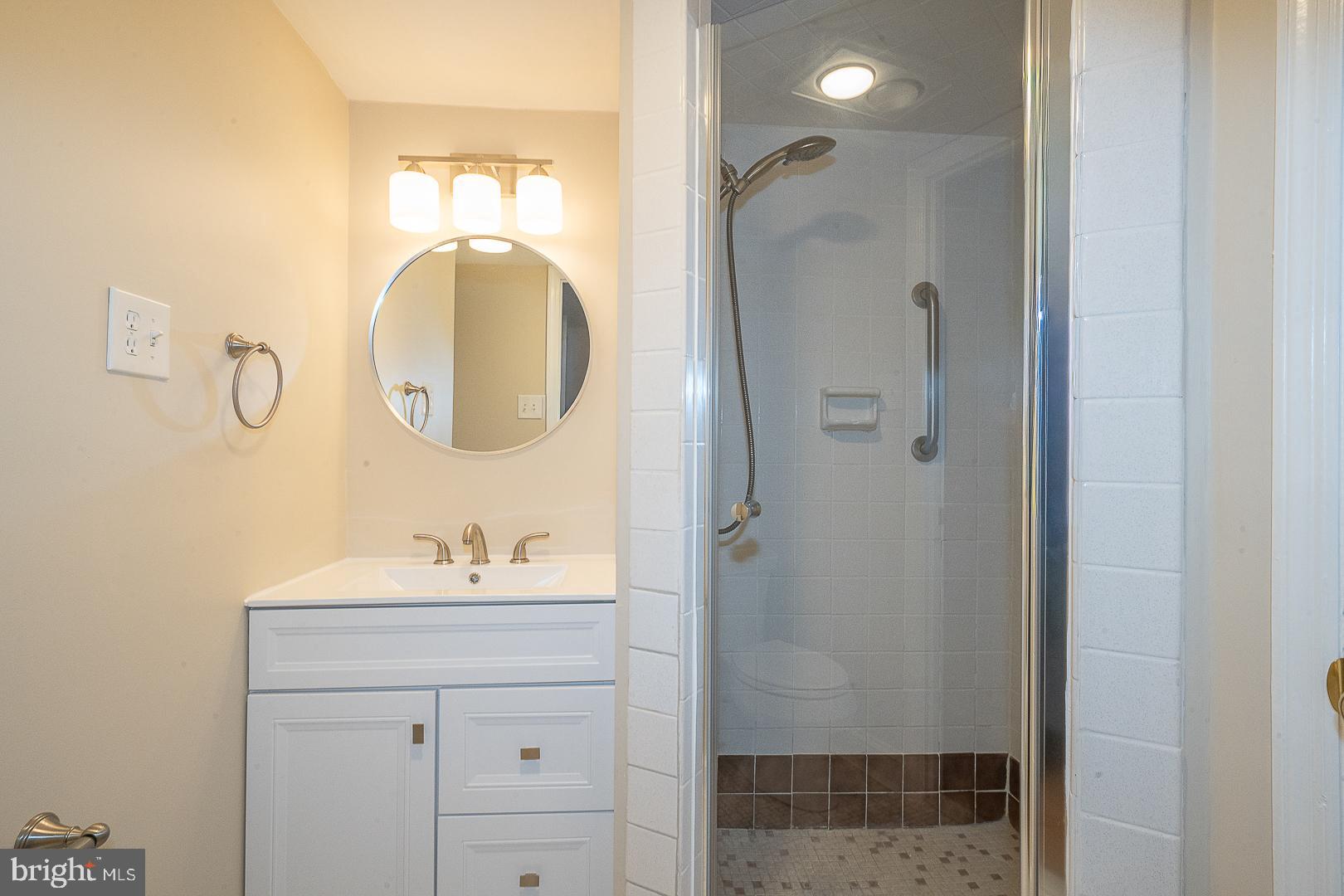 WYNNEWOOD - Residential