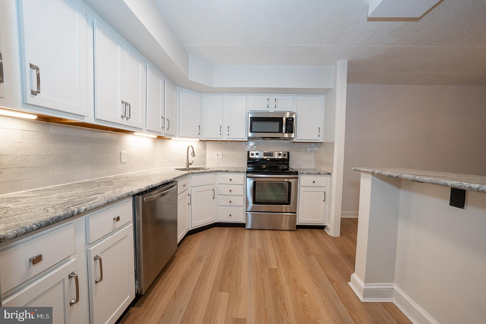 WYNNEWOOD - Residential
