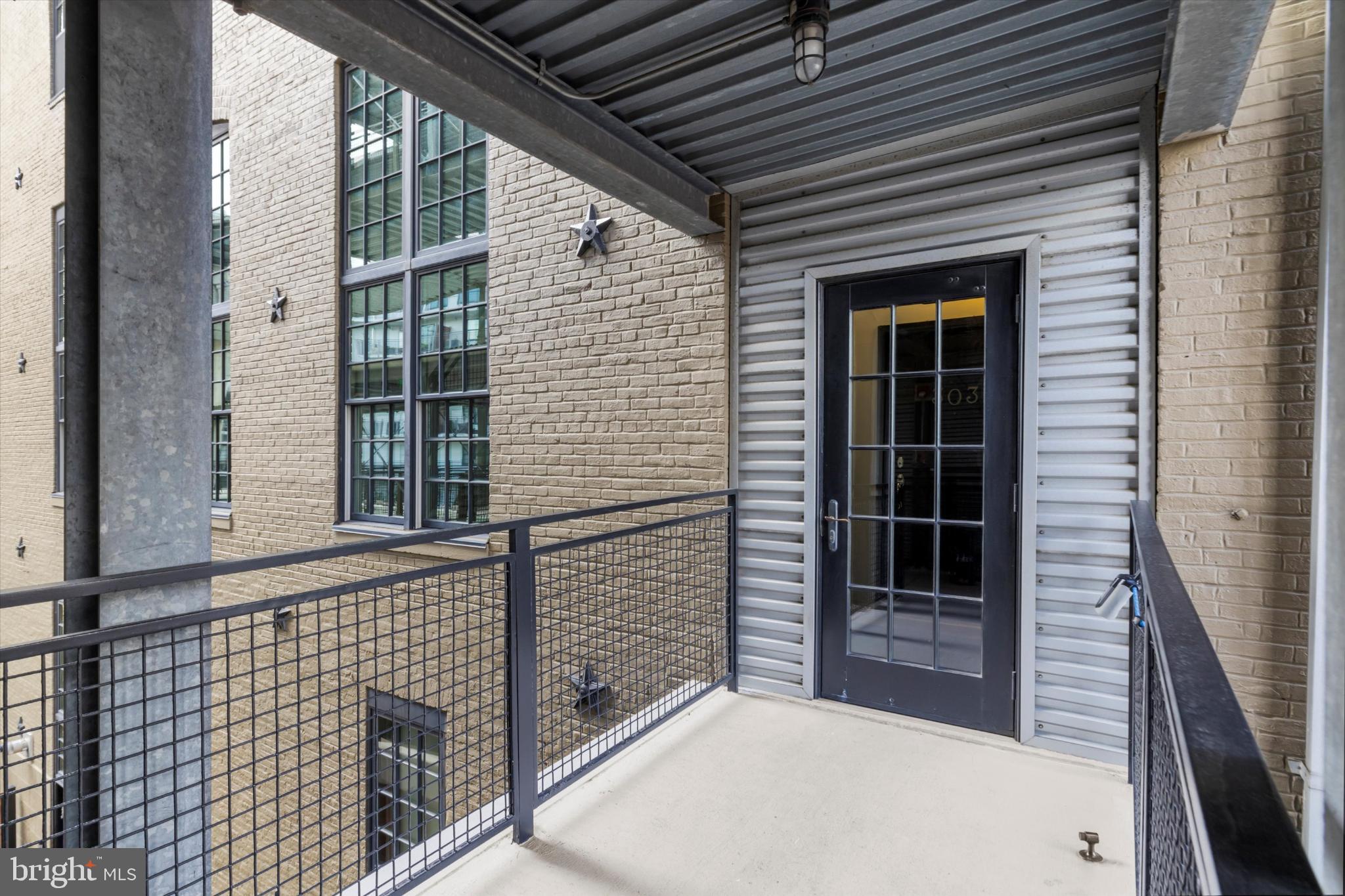 LITTLE ITALY - Residential