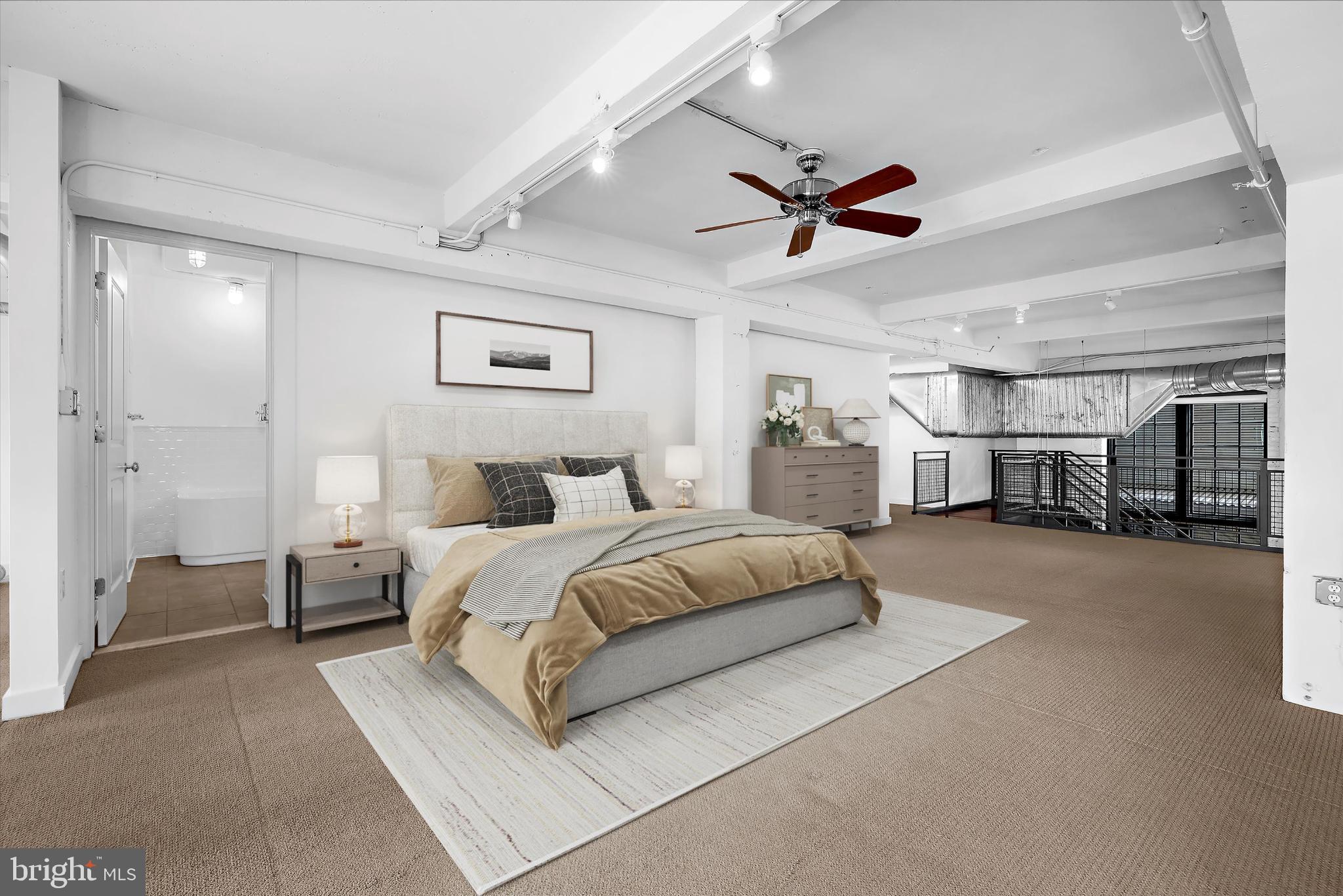 LITTLE ITALY - Residential
