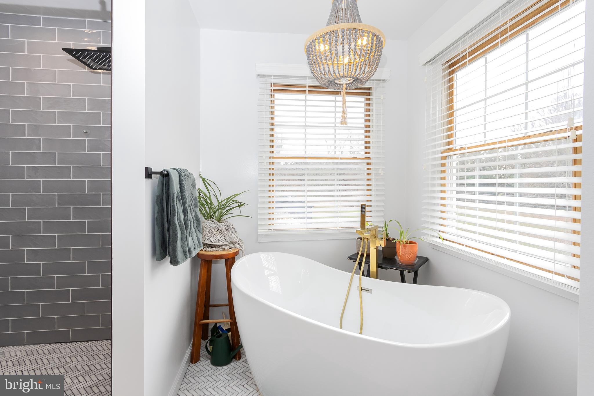 GLENN MEADOWS - Residential