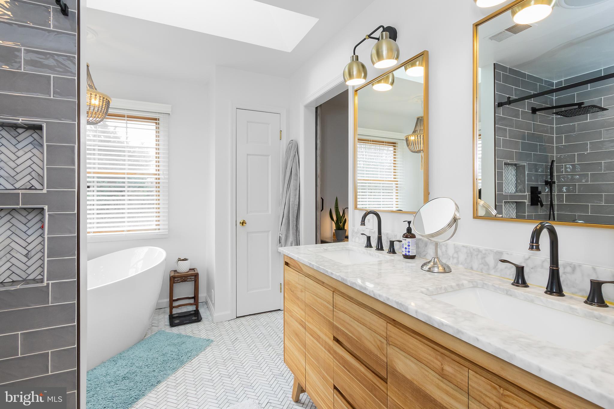 GLENN MEADOWS - Residential