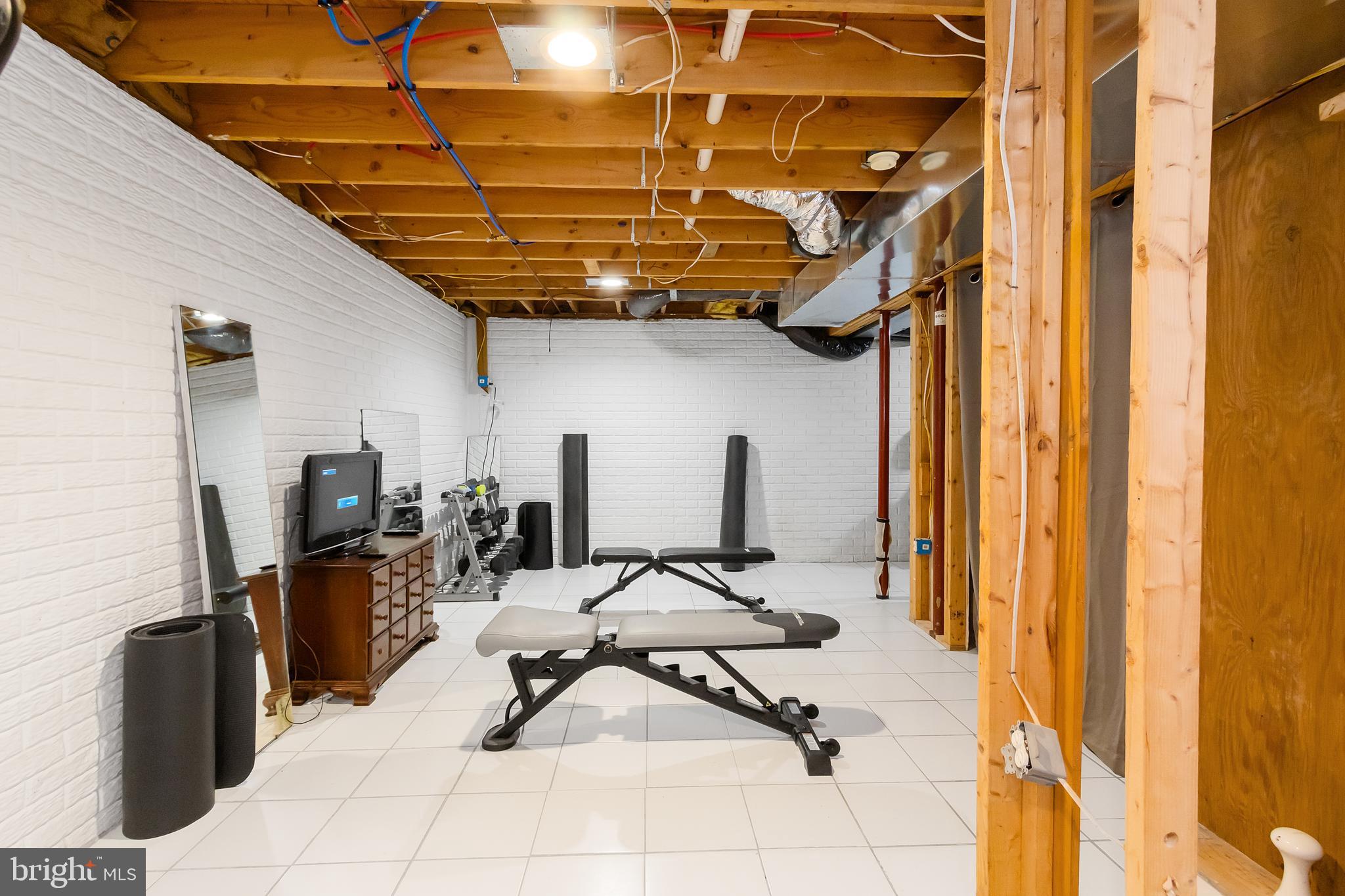 GLENN MEADOWS - Residential