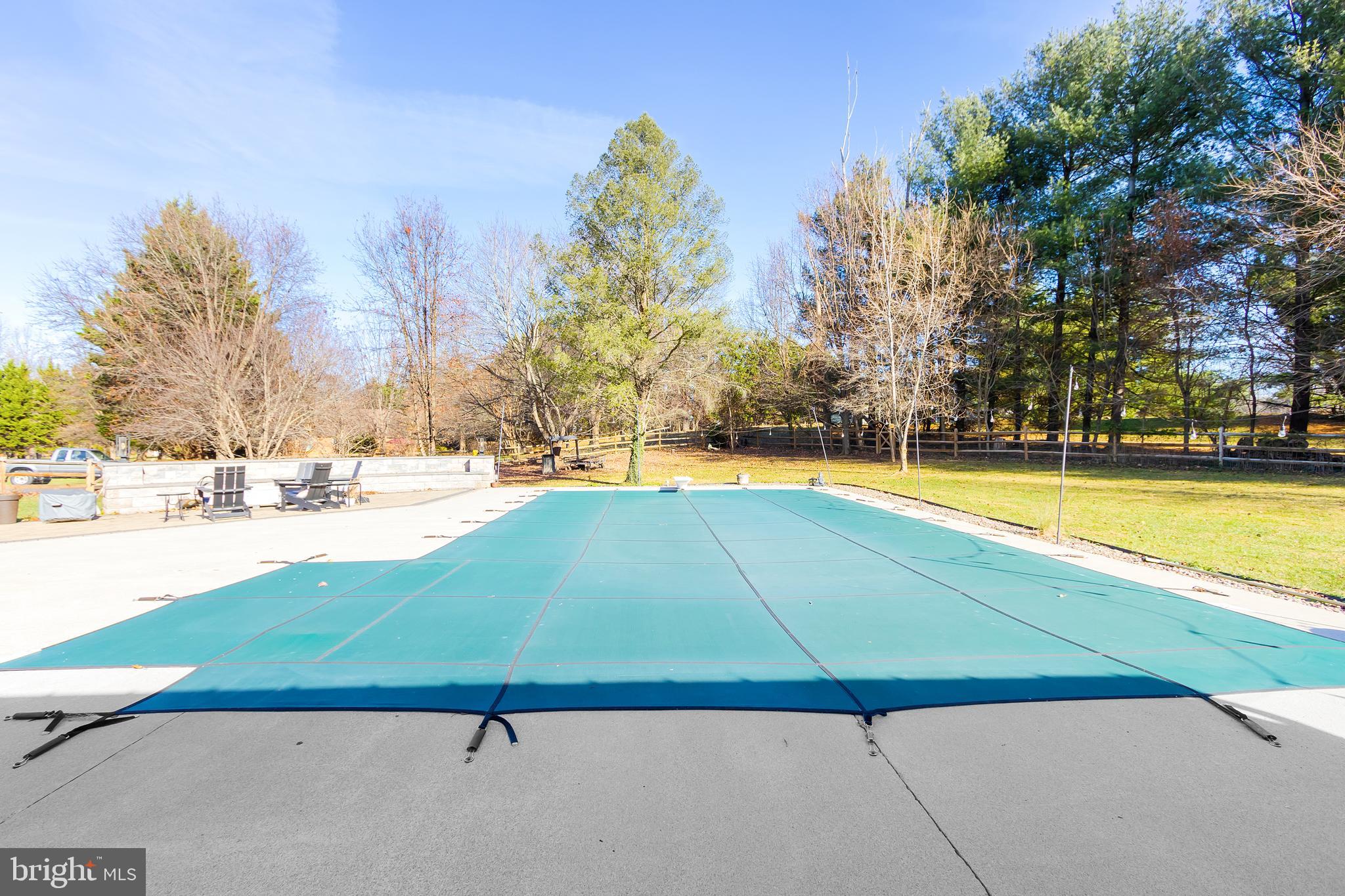 GLENN MEADOWS - Residential