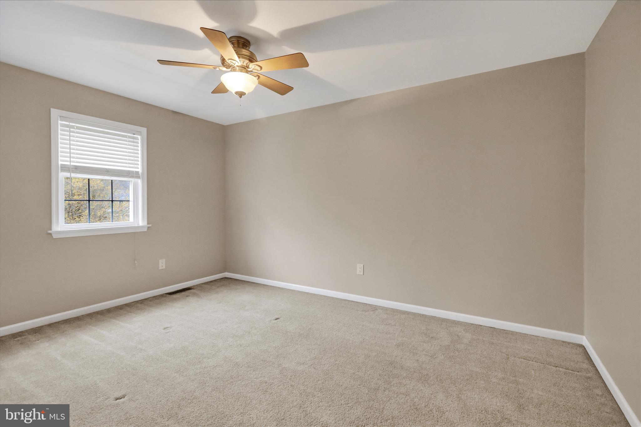 WINDING BROOKE EST - Residential