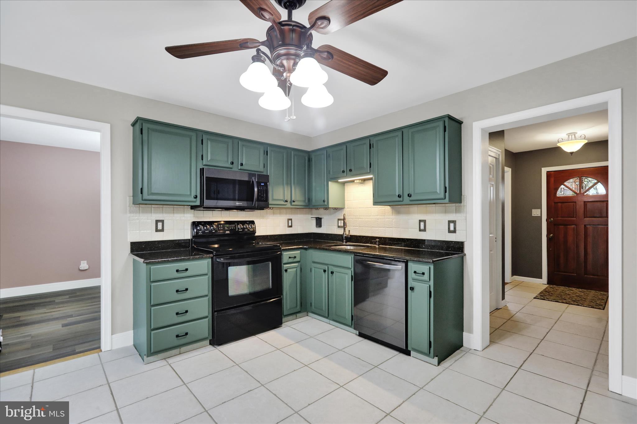 WINDING BROOKE EST - Residential