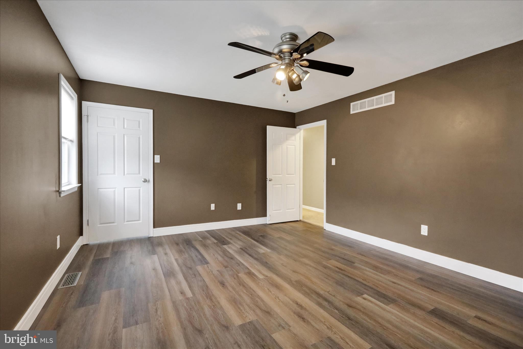 WINDING BROOKE EST - Residential