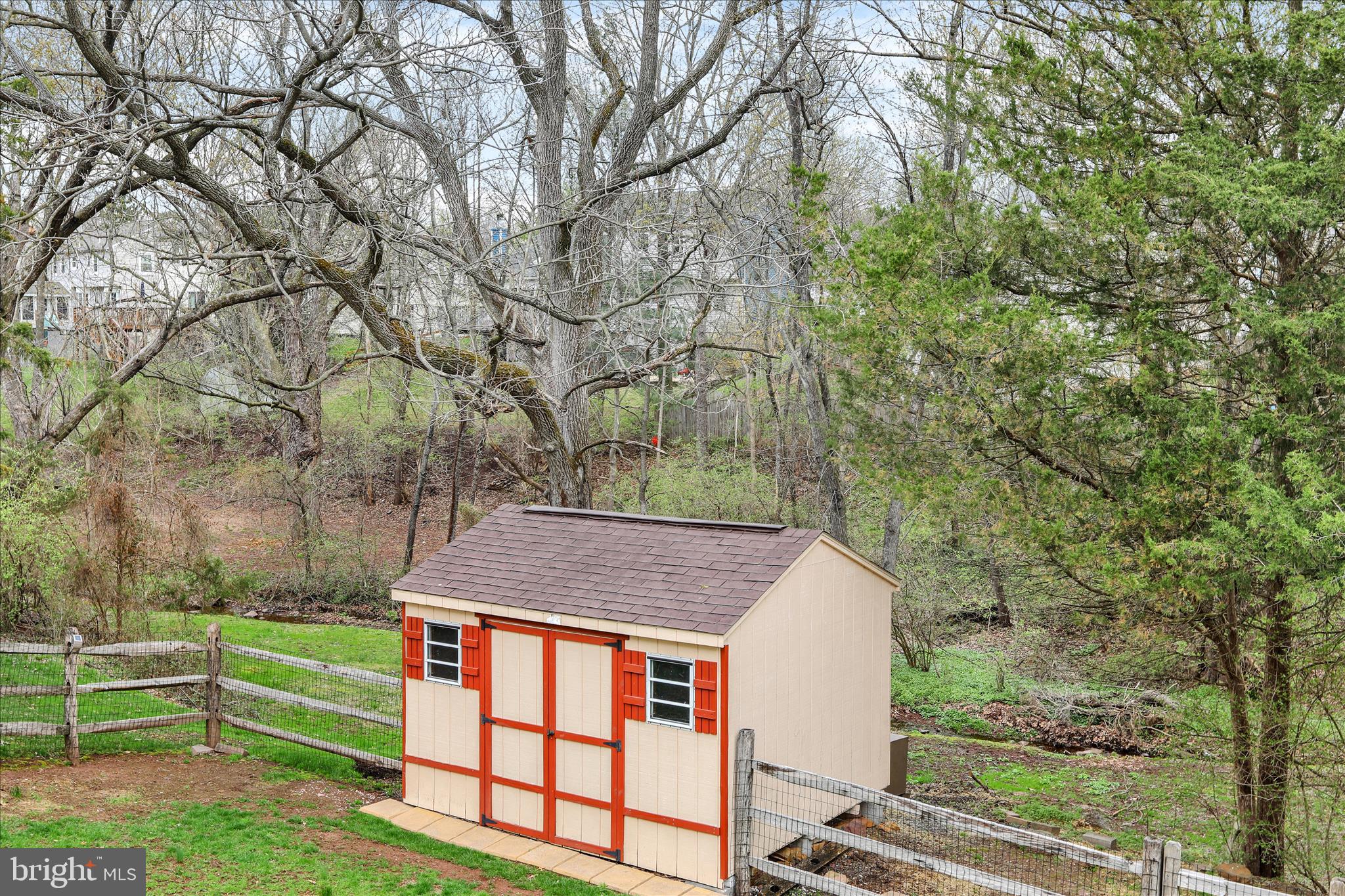 WINDING BROOKE EST - Residential