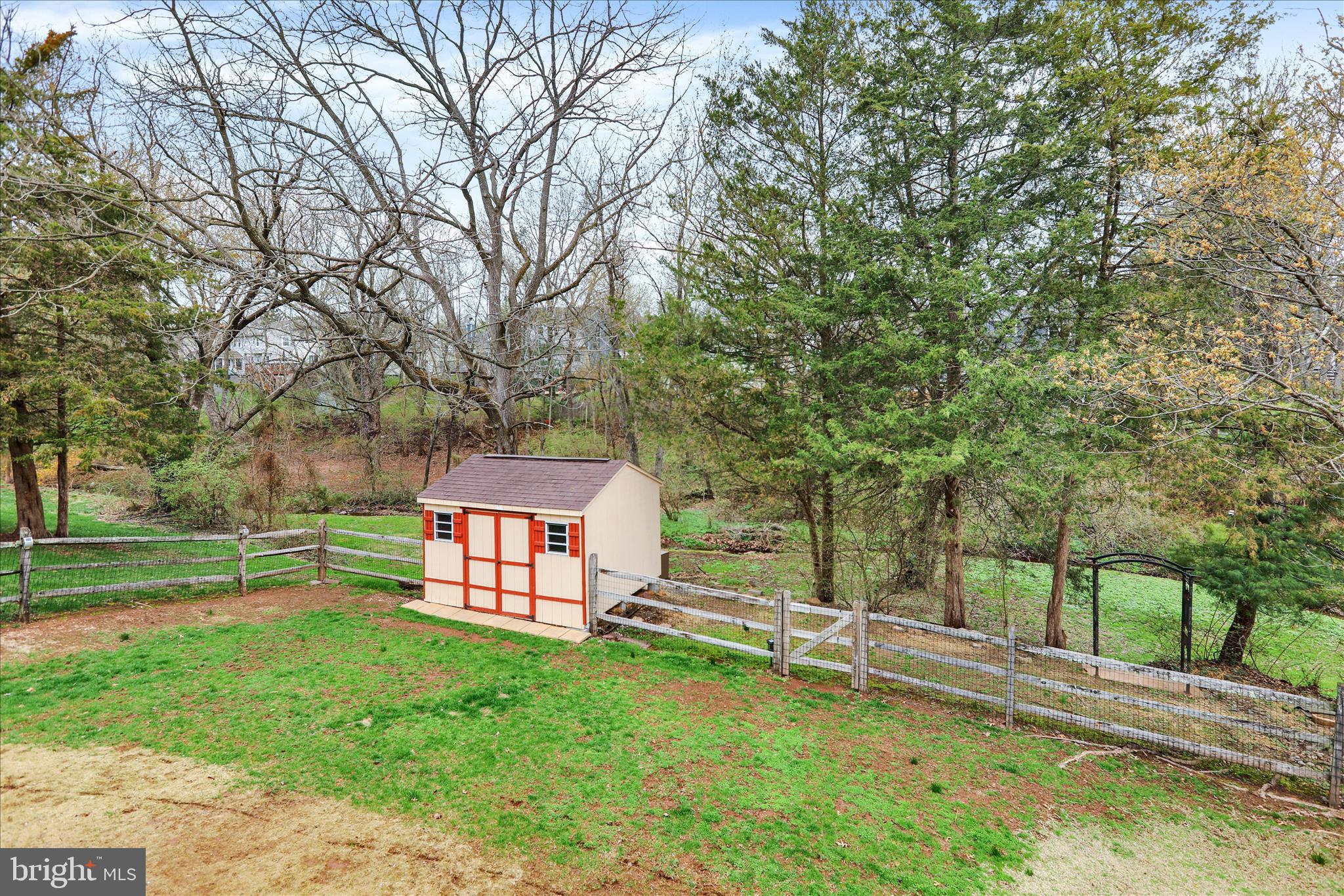 WINDING BROOKE EST - Residential