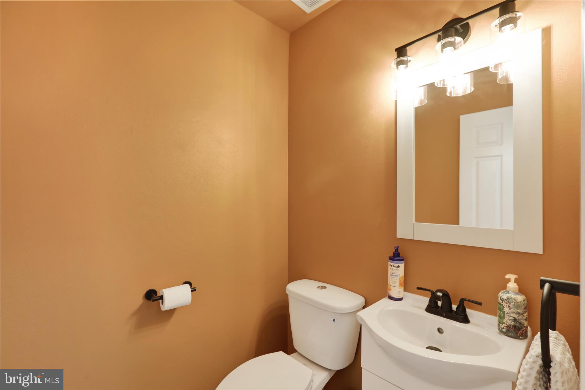 WINDING BROOKE EST - Residential