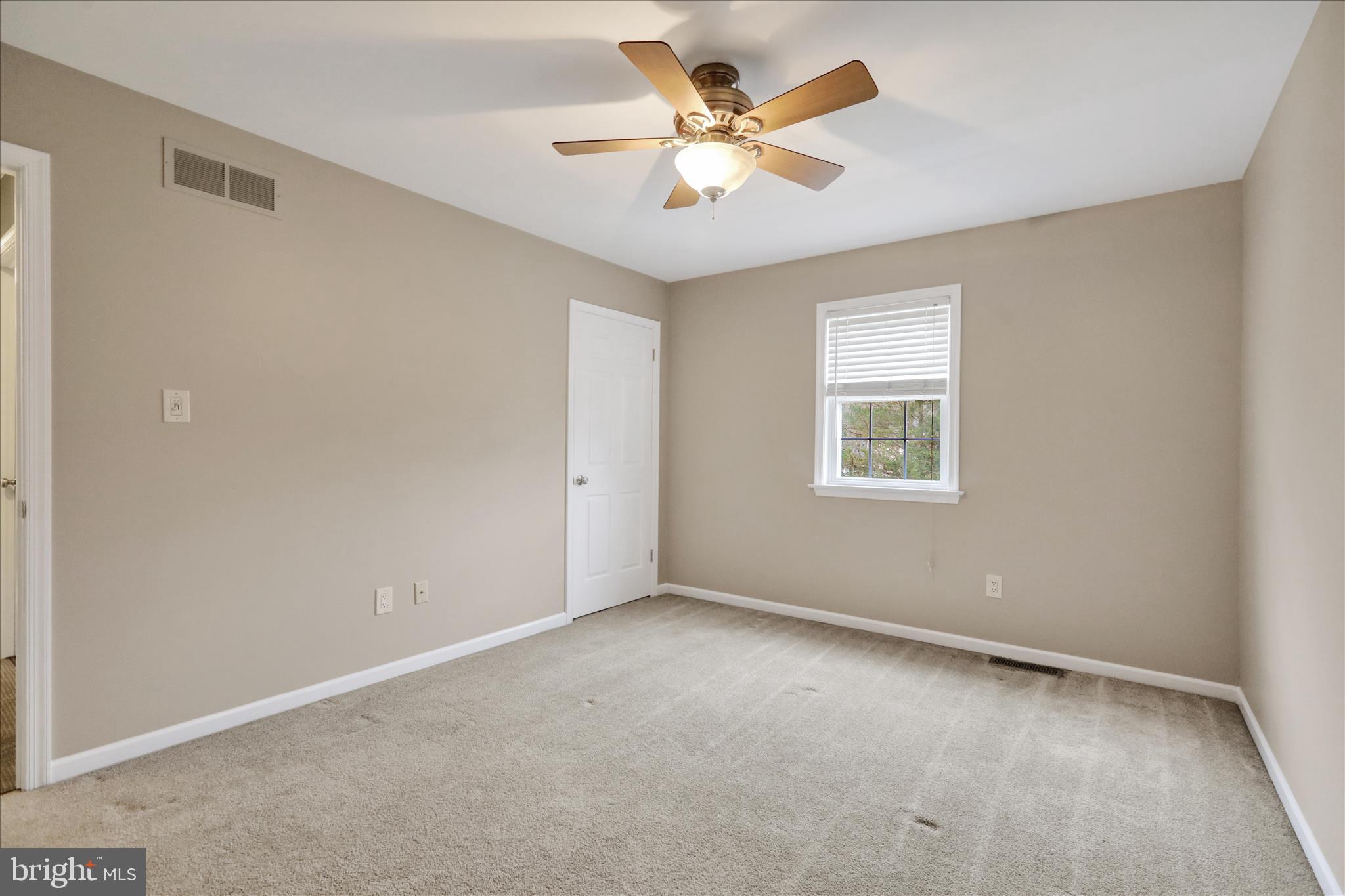 WINDING BROOKE EST - Residential