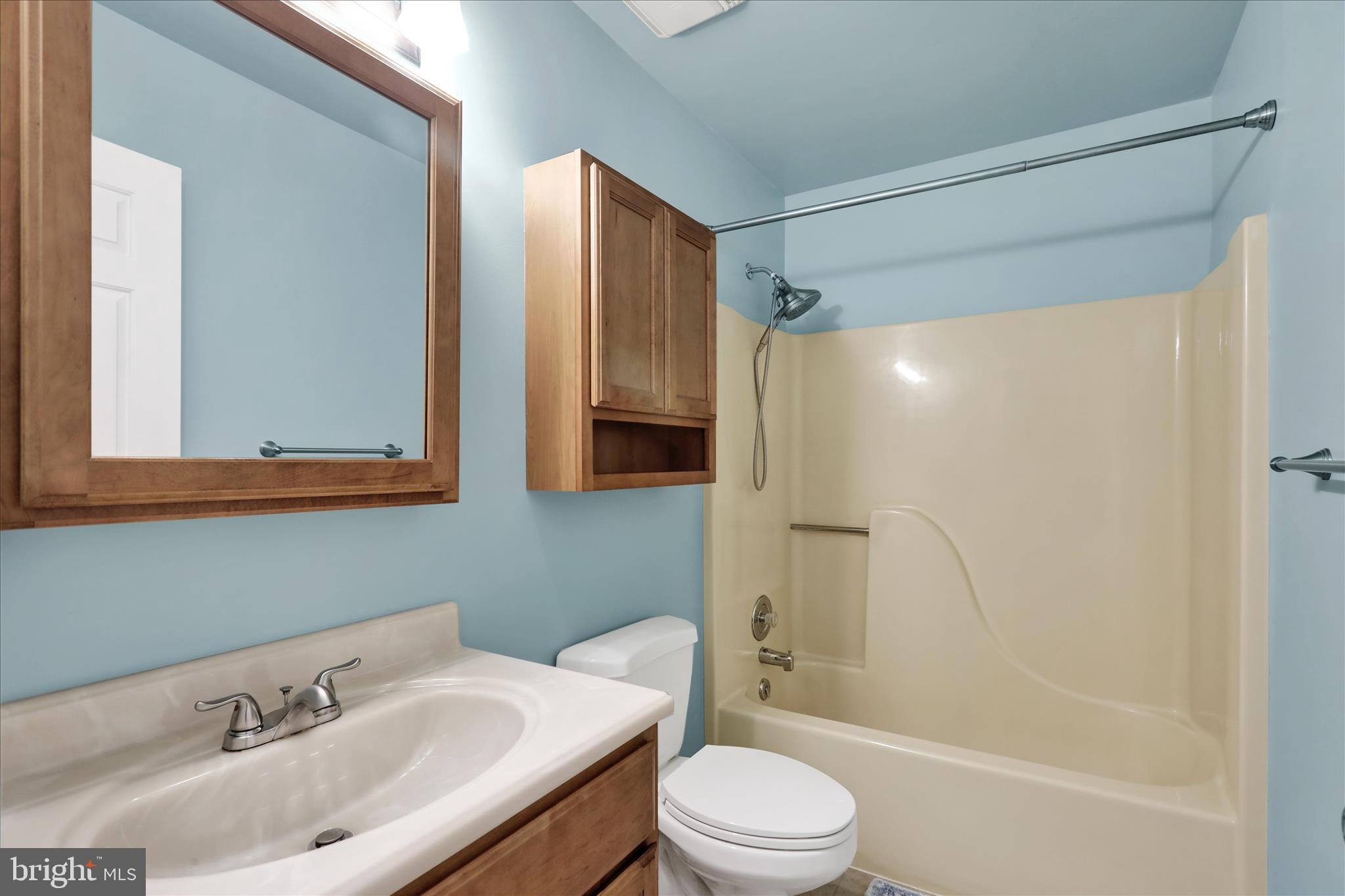 WINDING BROOKE EST - Residential