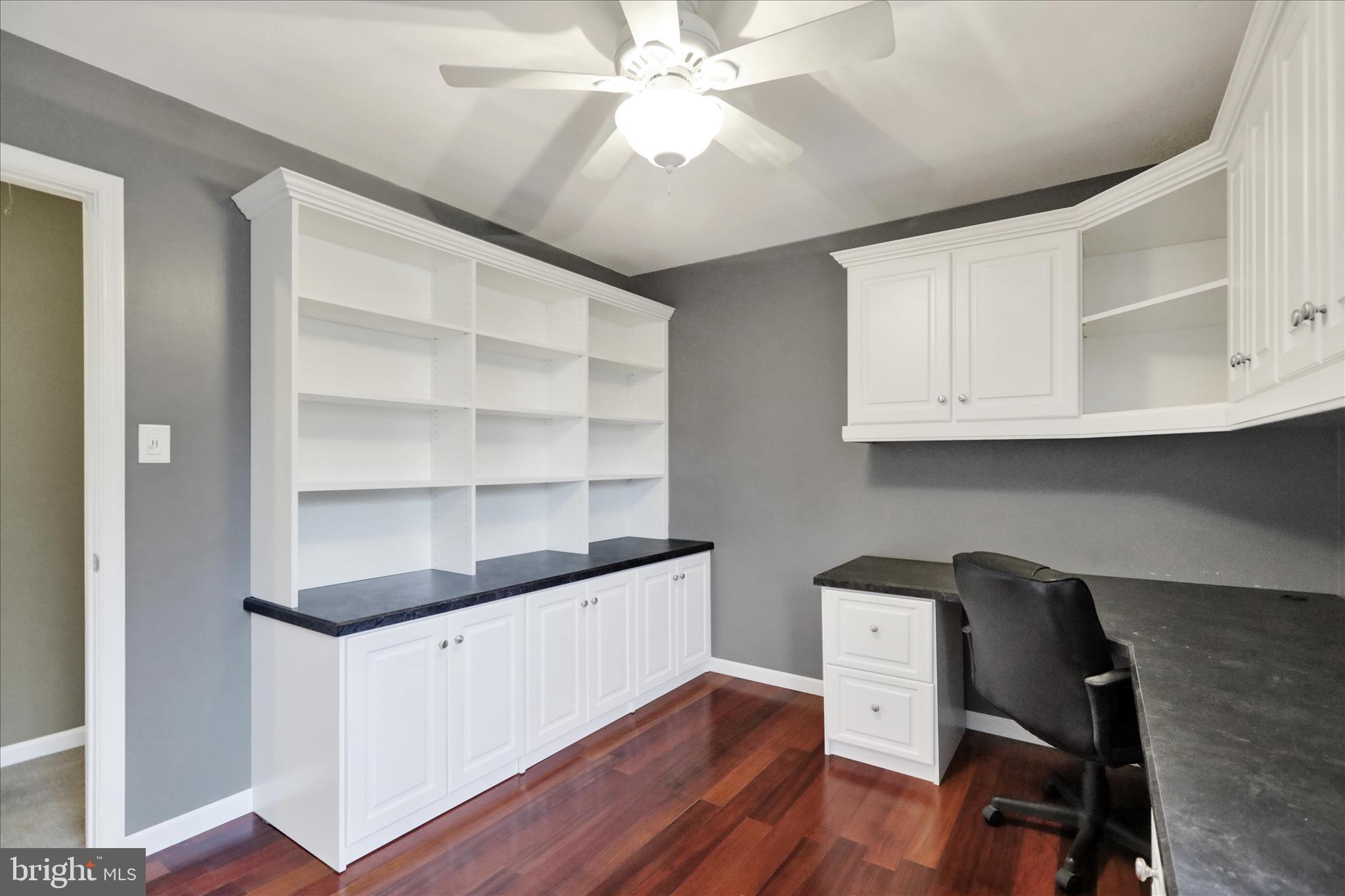 WINDING BROOKE EST - Residential